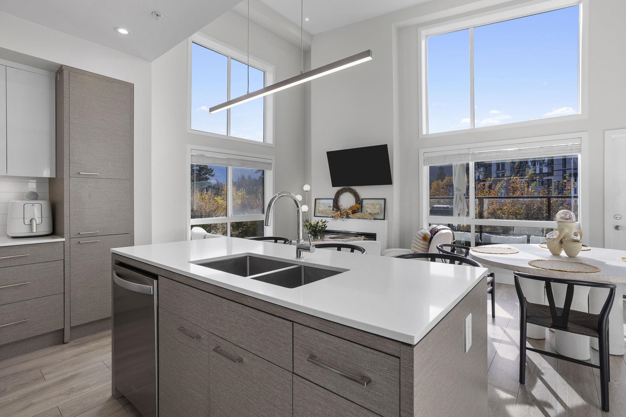 401 45500 MARKET WAY, R3071876, BC,