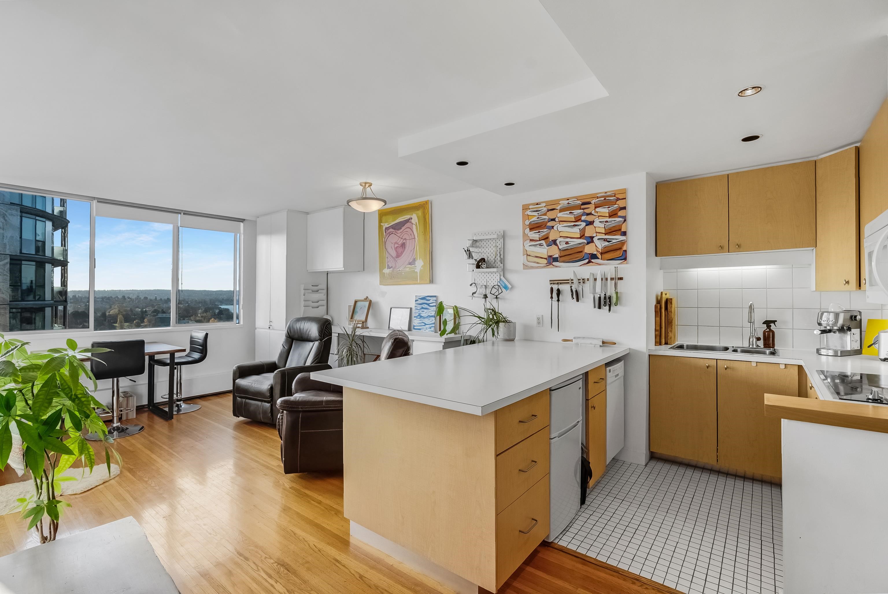 901 1250 BURNABY STREET, R3072054, BC,