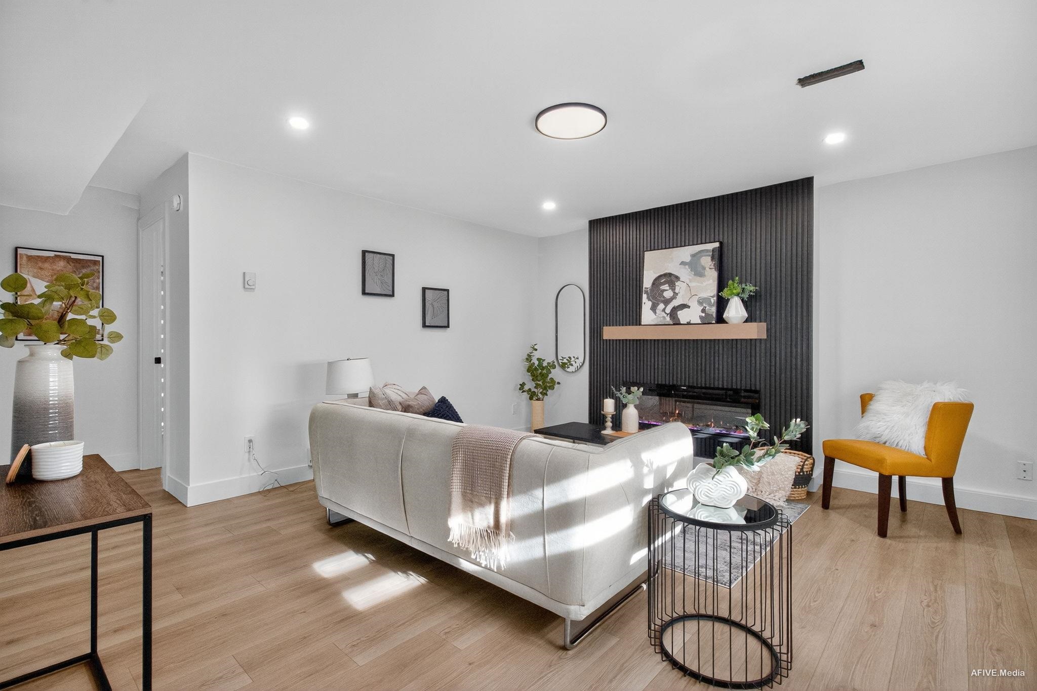 9831 GLENTHORNE DRIVE, Richmond BC V7A 1Y3, R3072341, BC,