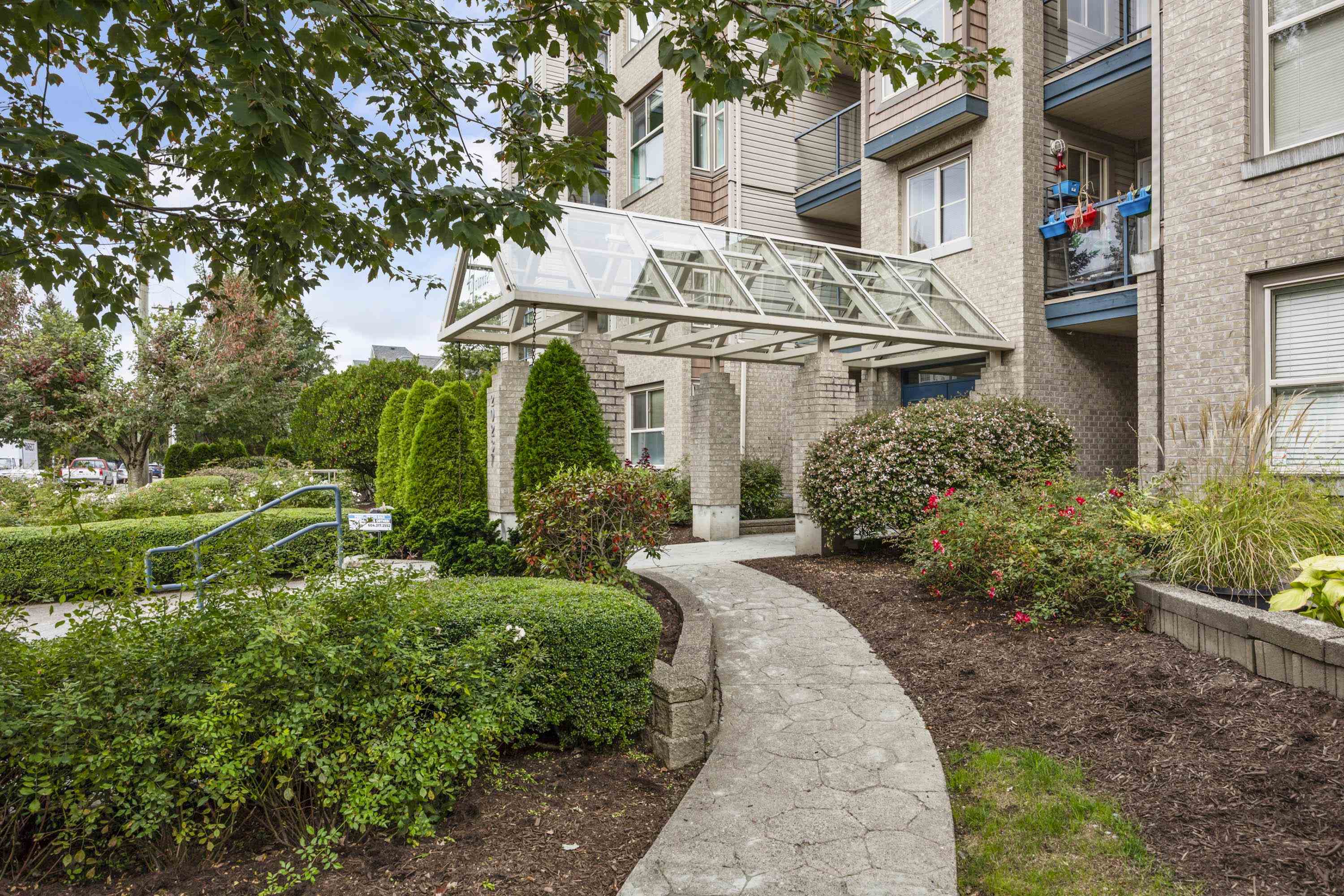 107 20237 54 AVENUE, R3072427, BC,