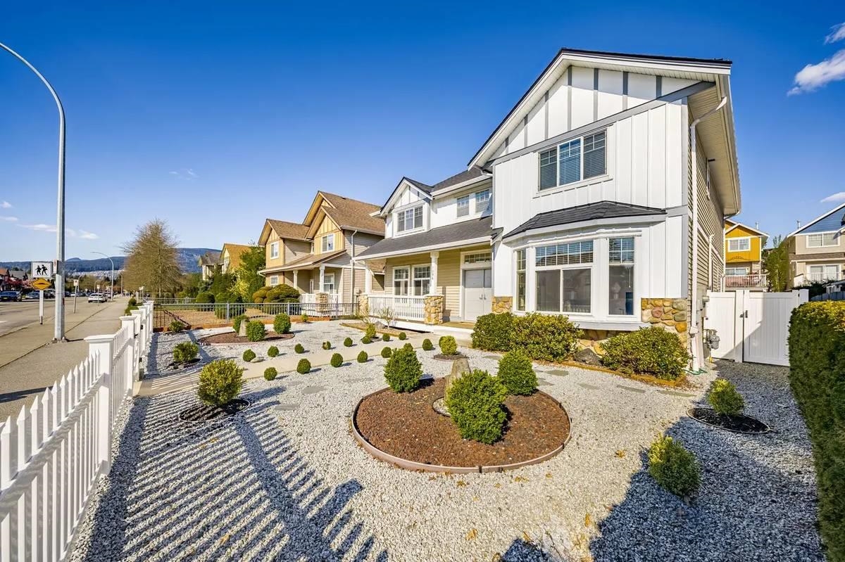 1096 RIVERSIDE DR, Port Coquitlam BC V3B 8A7, R3072570, BC,