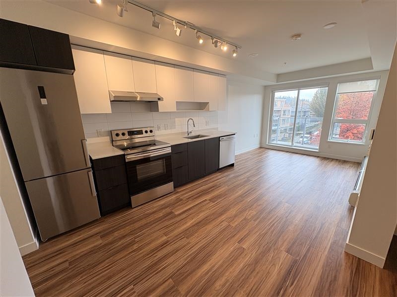 518 3583 KINGSWAY, R3072619, BC,