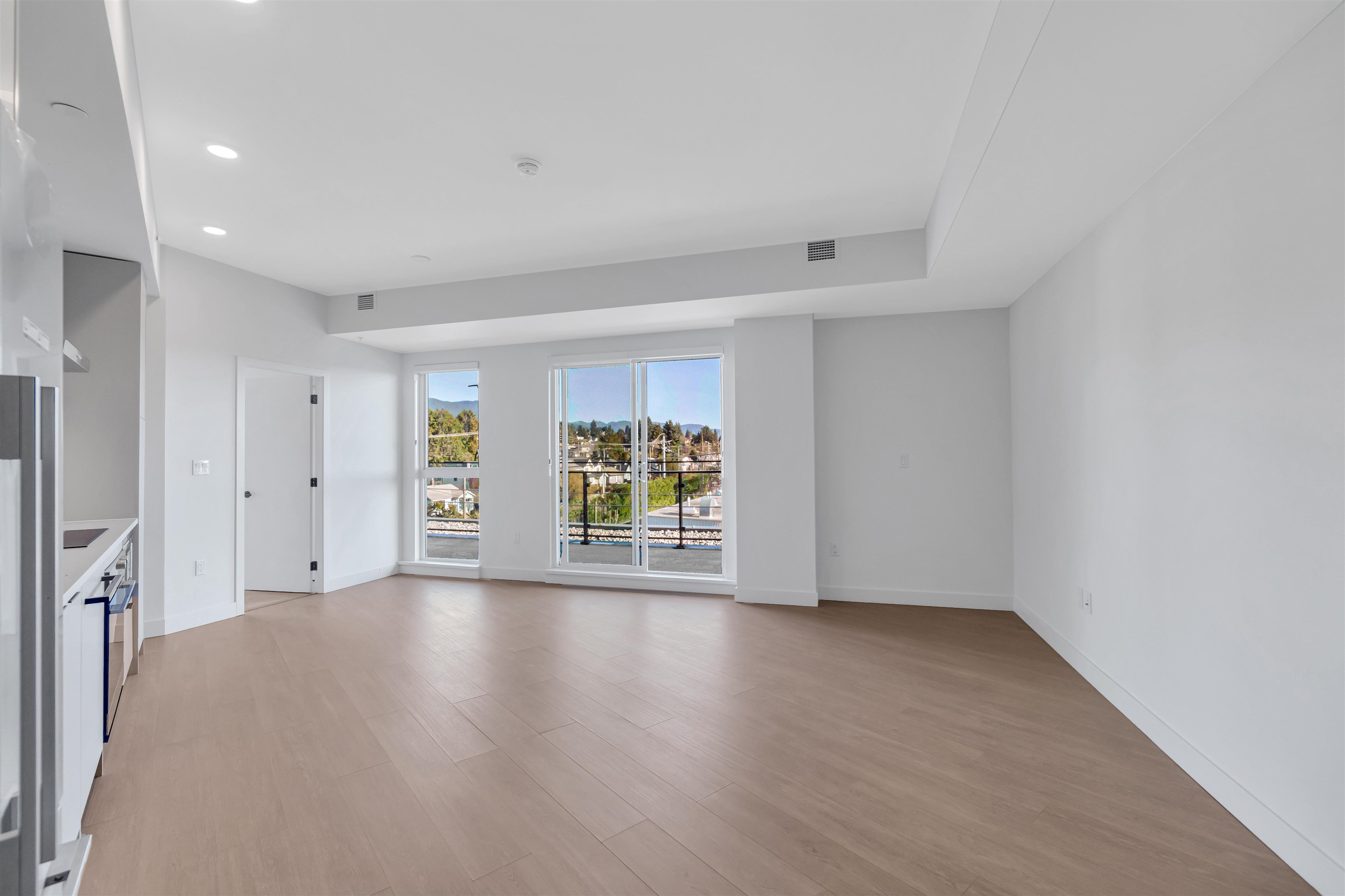 660 422 3RD STREET, R3072777, BC,