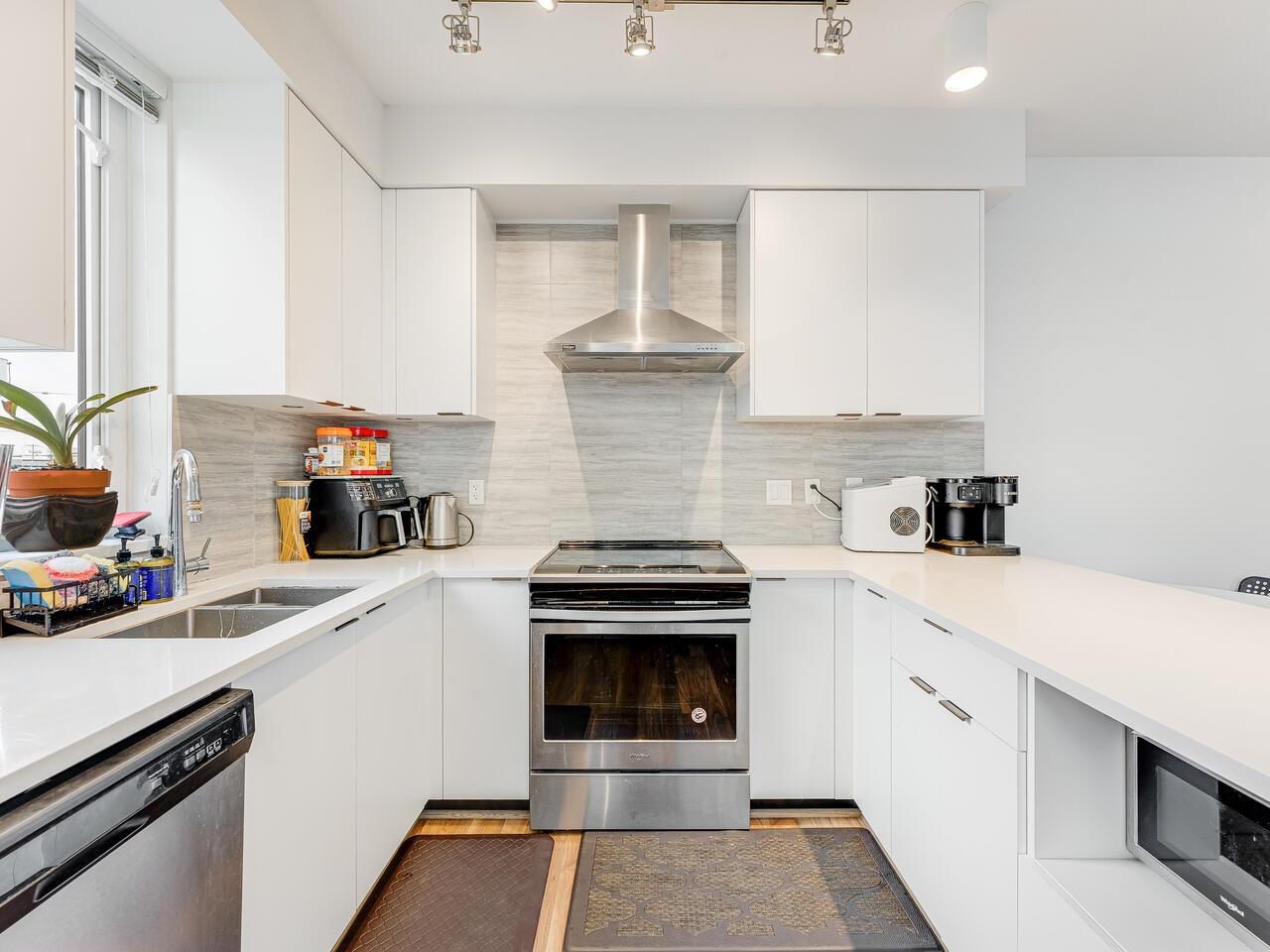 212 5355 LANE STREET, R3073012, BC,