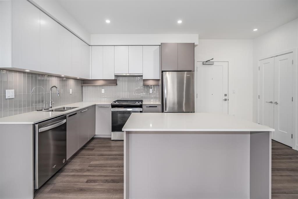 13788 76 AVENUE, Surrey BC V3W 3V9, R3073068, BC,