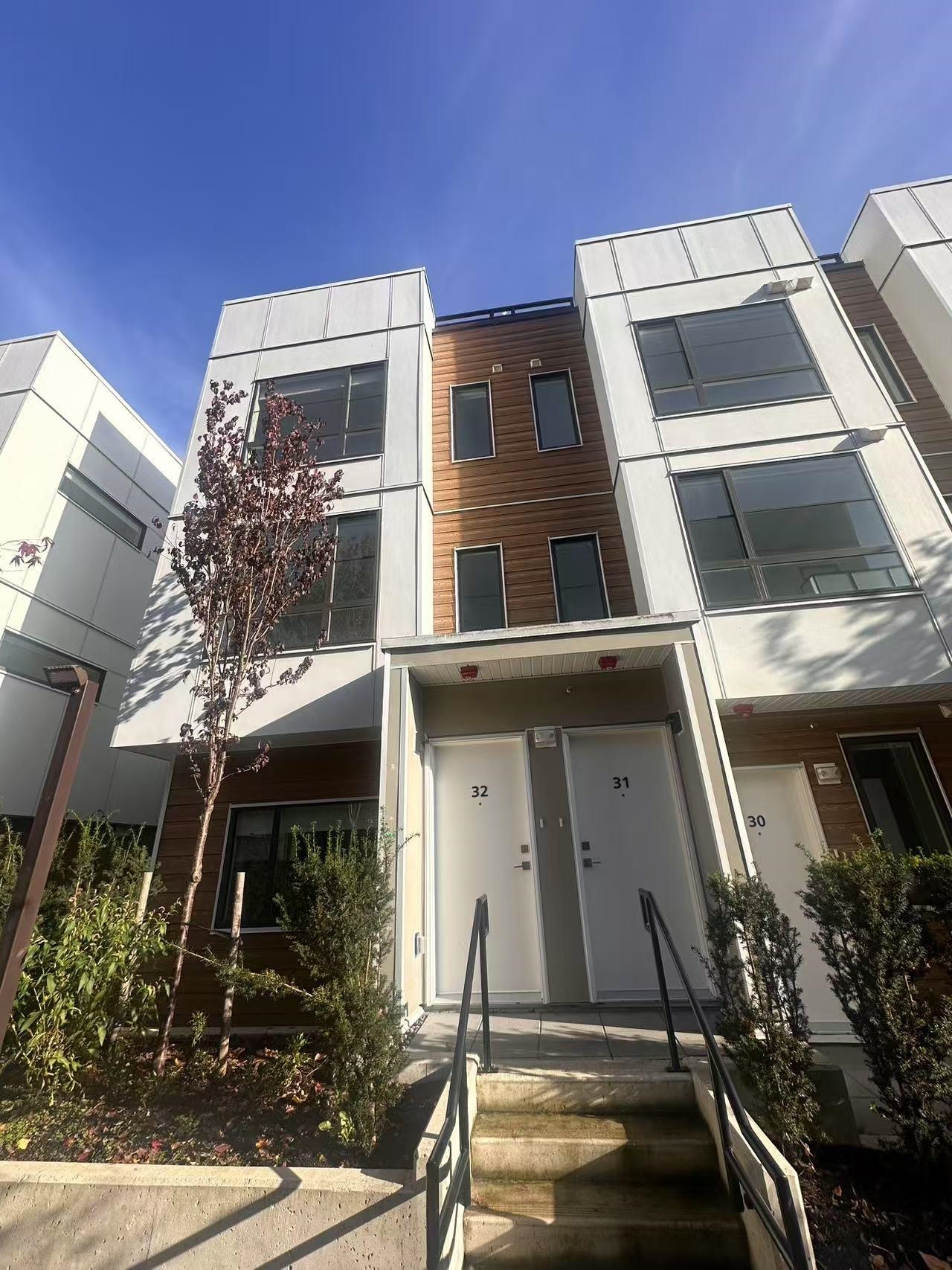 31 6328 KING GEORGE BOULEVARD, R3073101, BC,