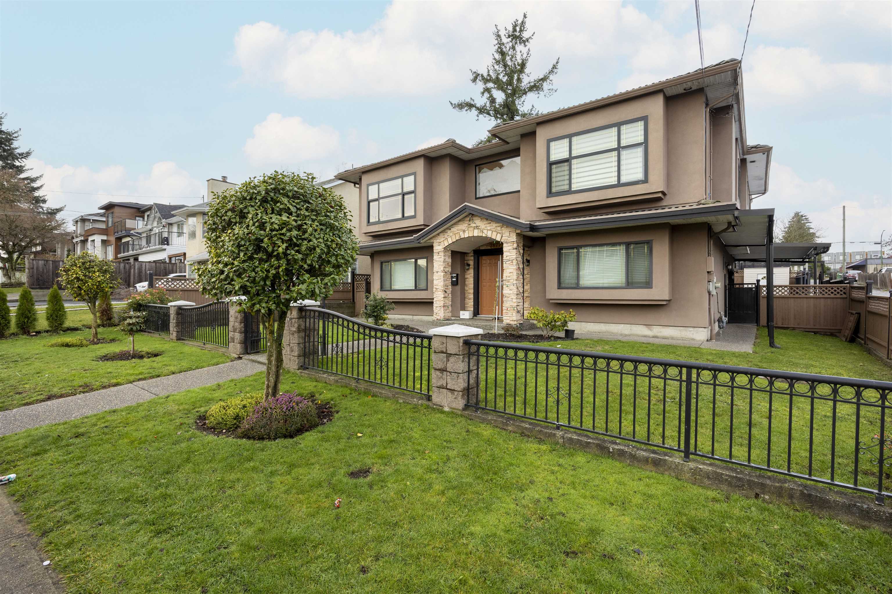 7877 15TH AVENUE, Burnaby BC V3N 1W7, R3073104, BC,