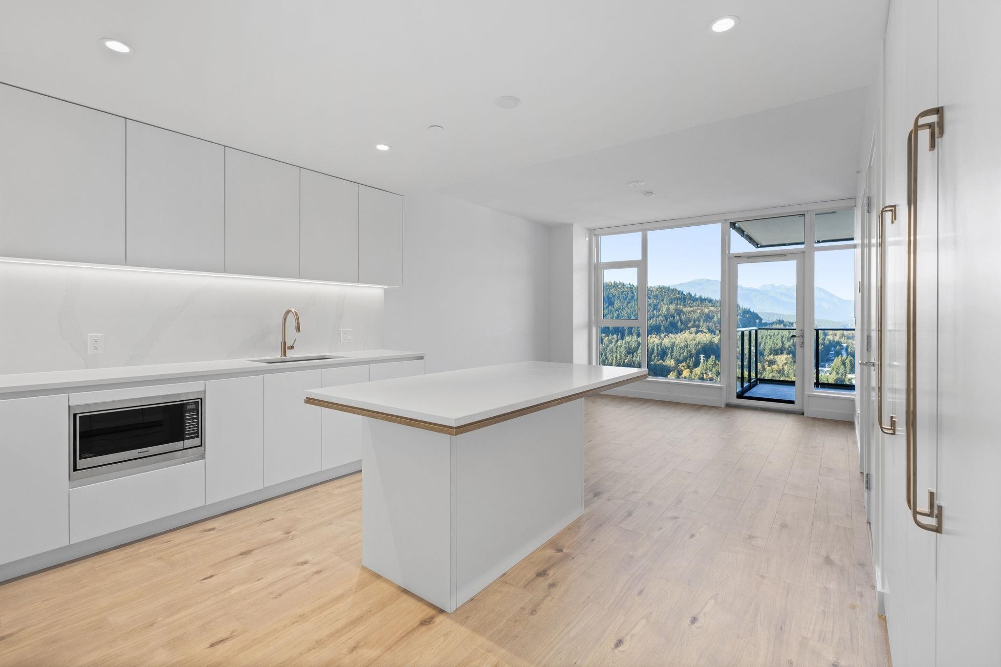 4001 720 FARROW STREET, R3073152, BC,