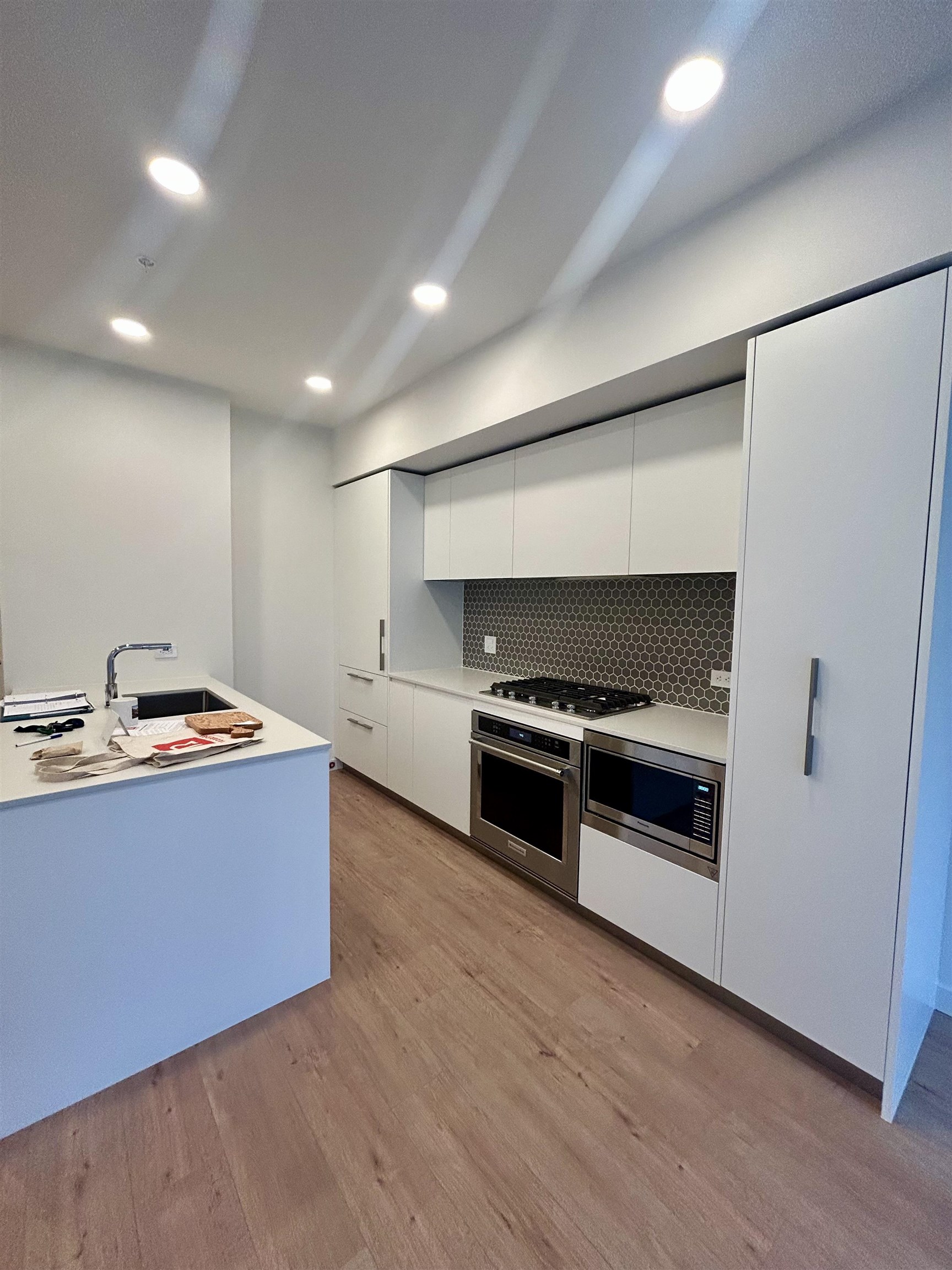 501 1504 SCOTT CRESCENT, R3073195, BC,