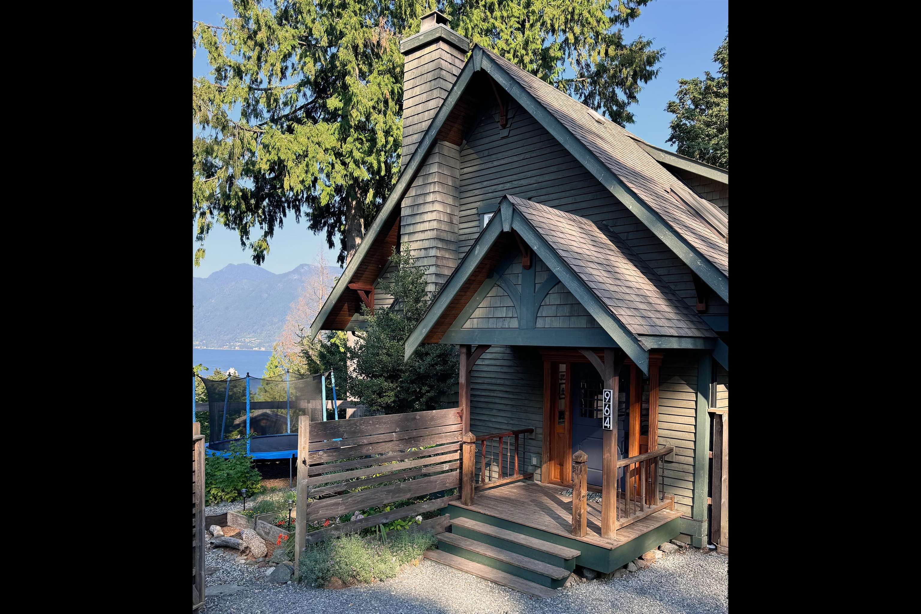 964 VILLAGE DRIVE, Bowen Island BC V0N 1G1, R3073197, BC,