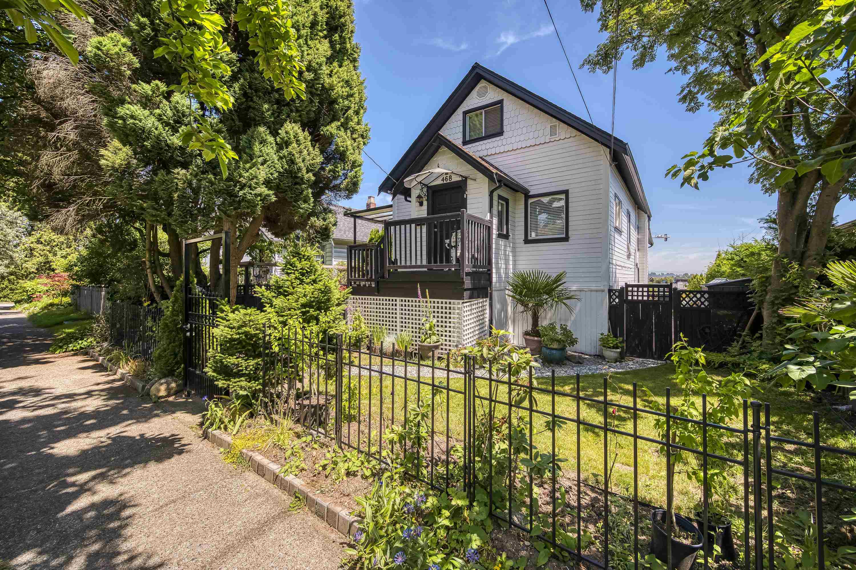 468 GARRETT STREET, New Westminster BC V3L 3S4, R3073210, BC,