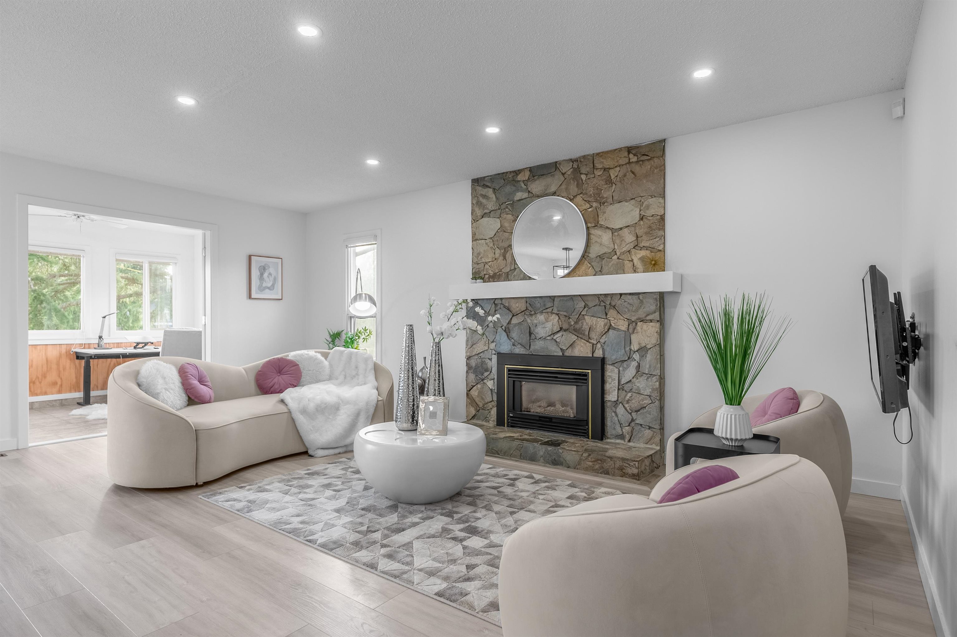 3515 RICHMOND STREET, Richmond BC V7E 2W2, R3073216, BC,