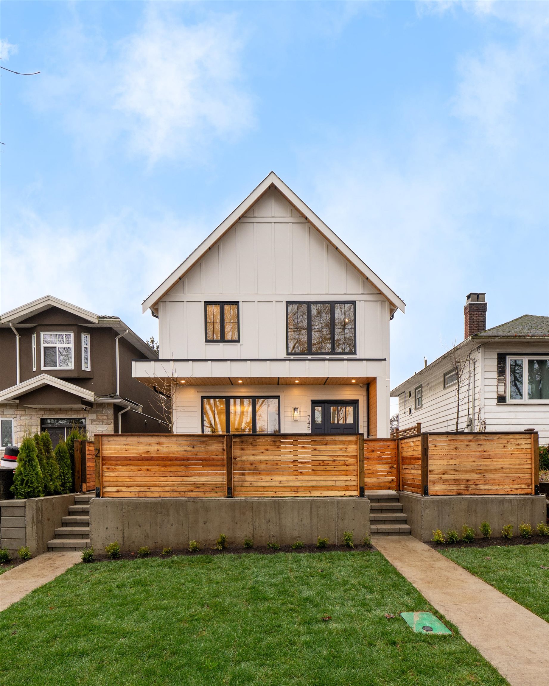 2 745 SKEENA STREET, R3073287, BC,