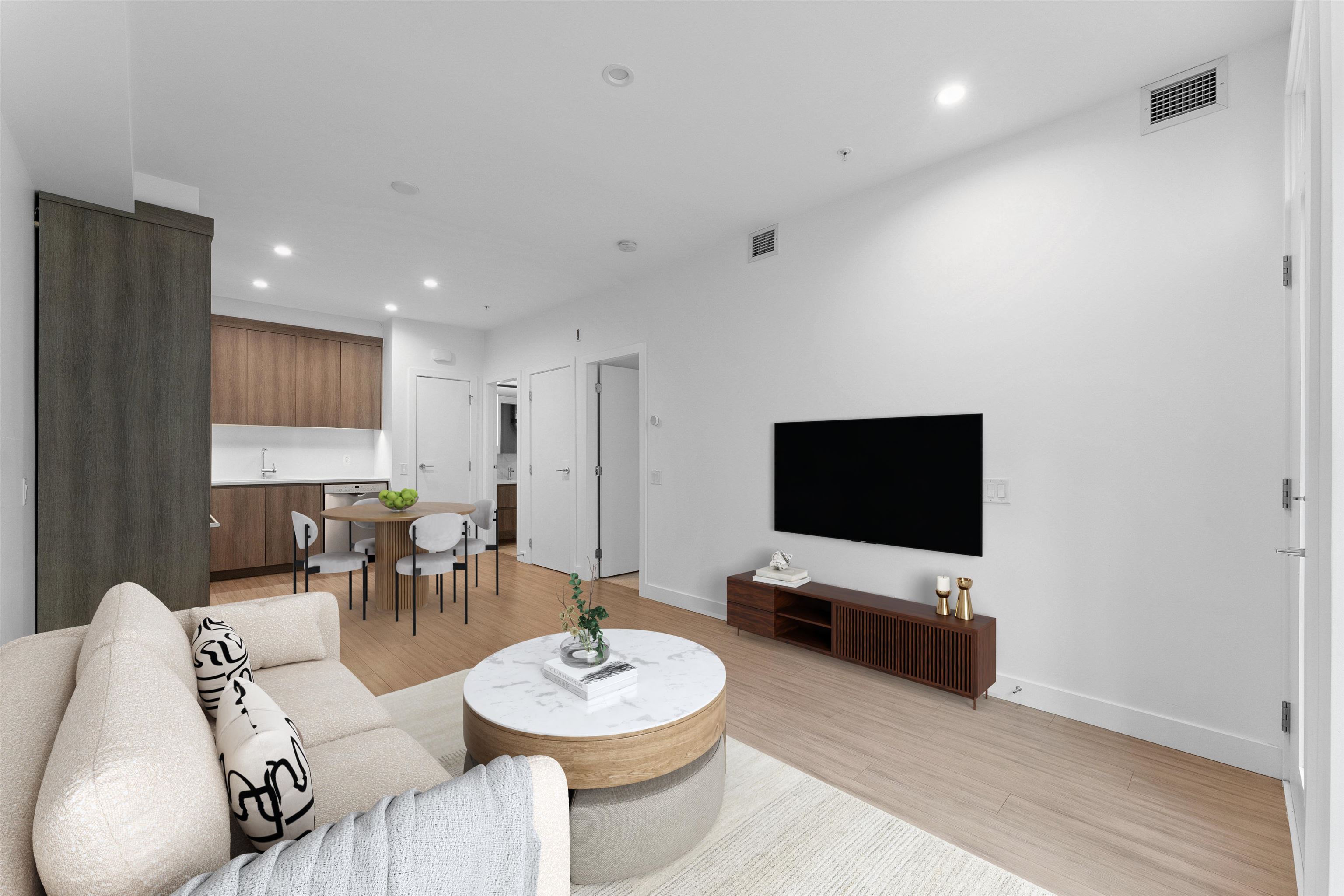 111 2060 CURLING ROAD, R3073359, BC,