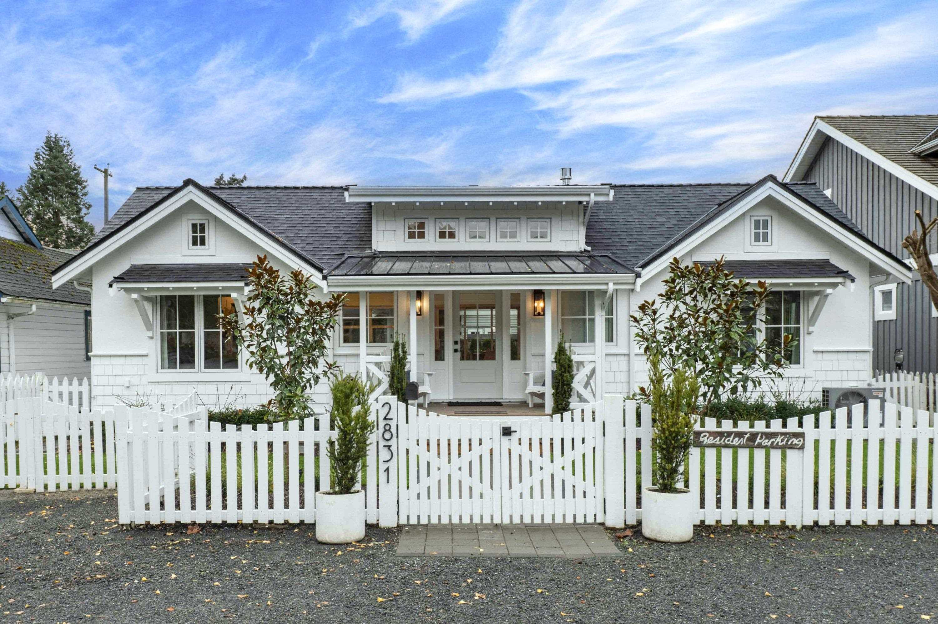 2831 GORDON AVENUE, Surrey BC V4A 3J5, R3073381, BC,