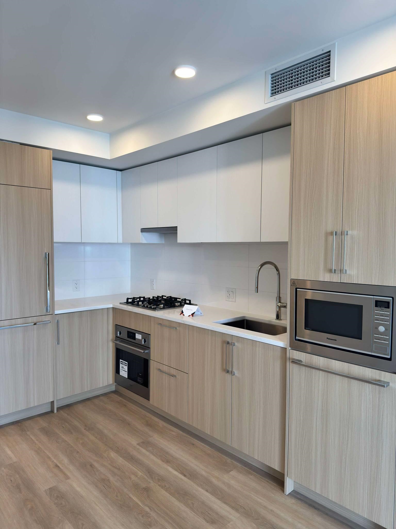 2008 9675 KING GEORGE BOULEVARD, R3073427, BC,