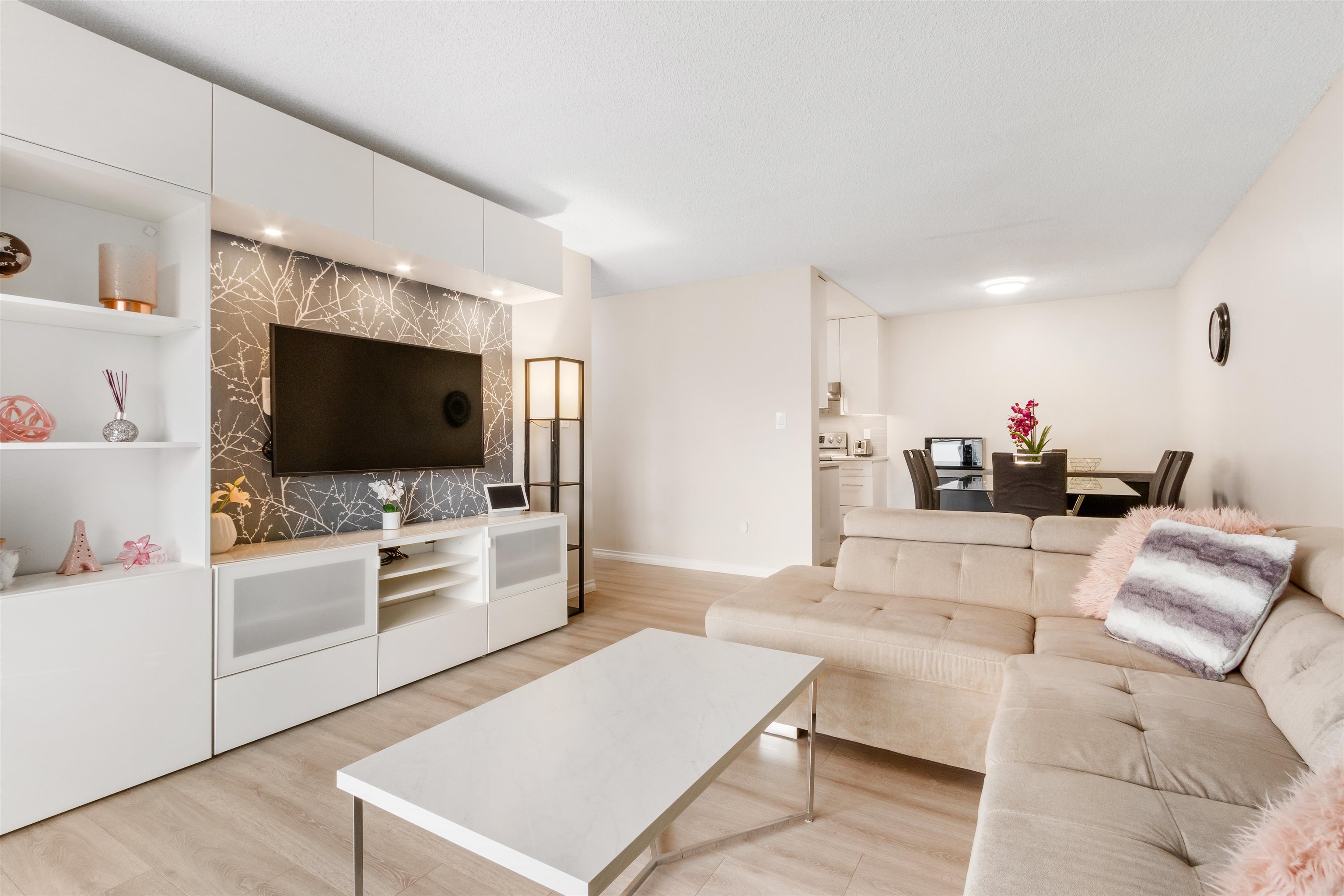 324 4373 HALIFAX STREET, R3073473, BC,