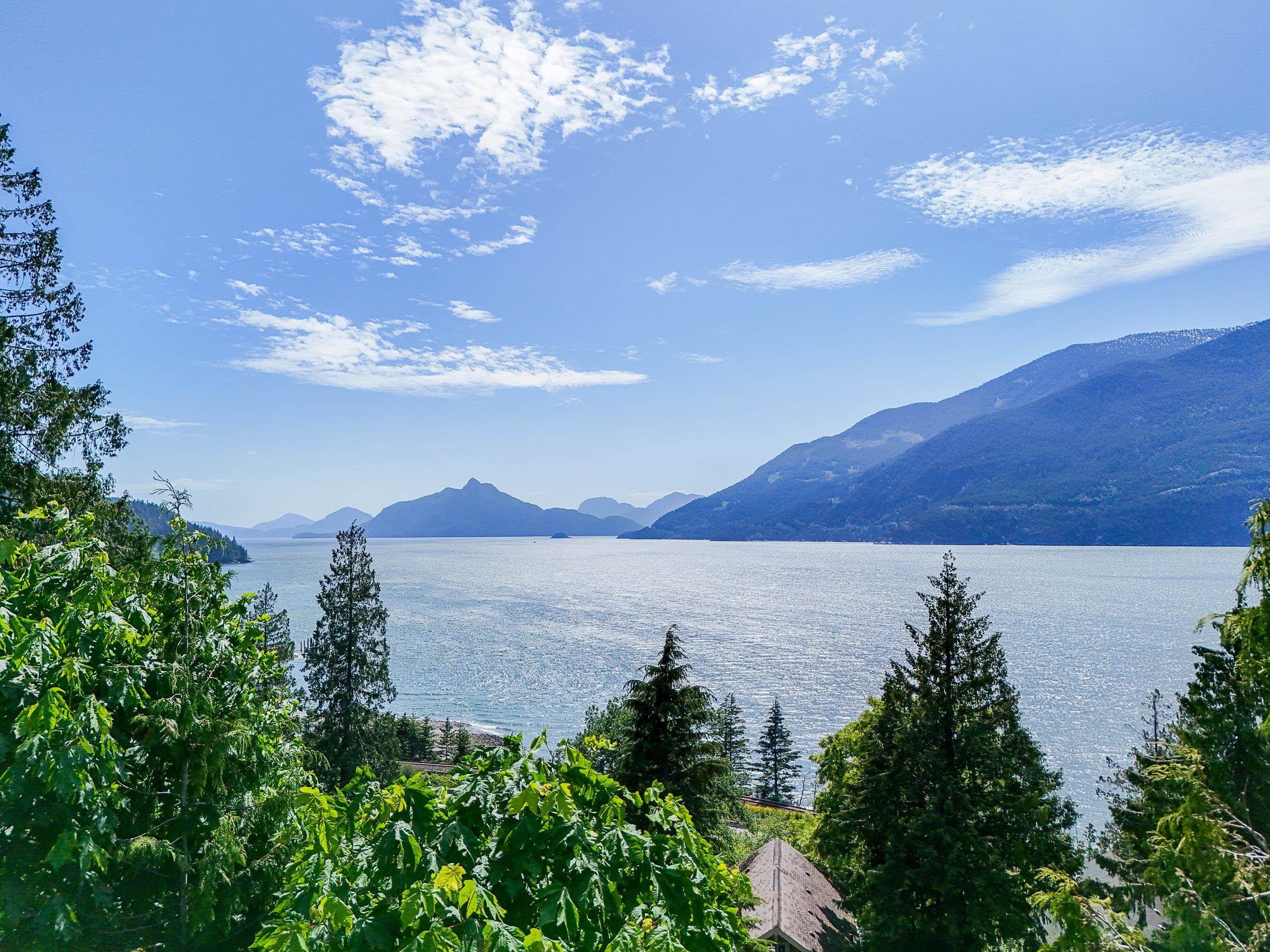 690 SHAUGHNESSY PLACE, Squamish BC V8B 1J1, R3073667, BC,