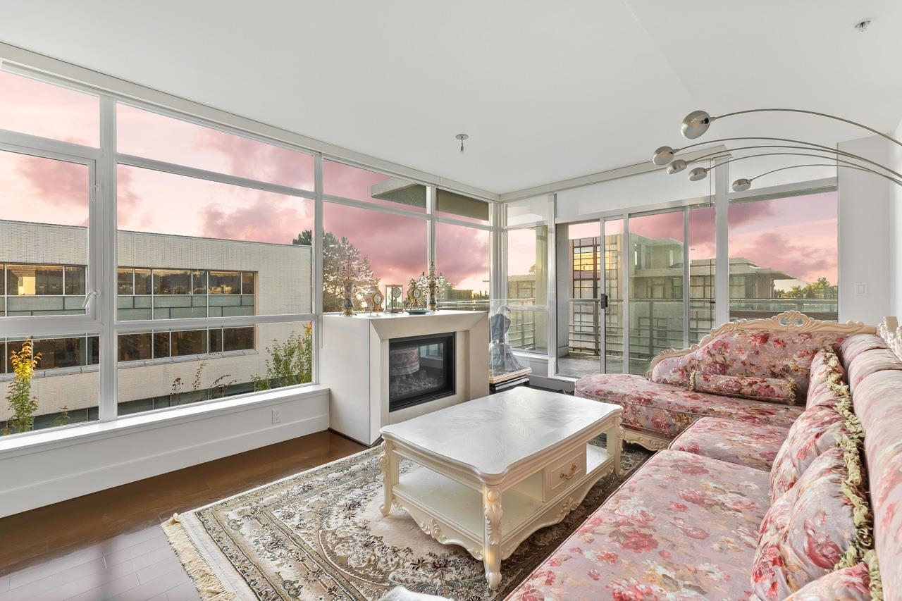 502 6080 IONA DRIVE, R3073757, BC,