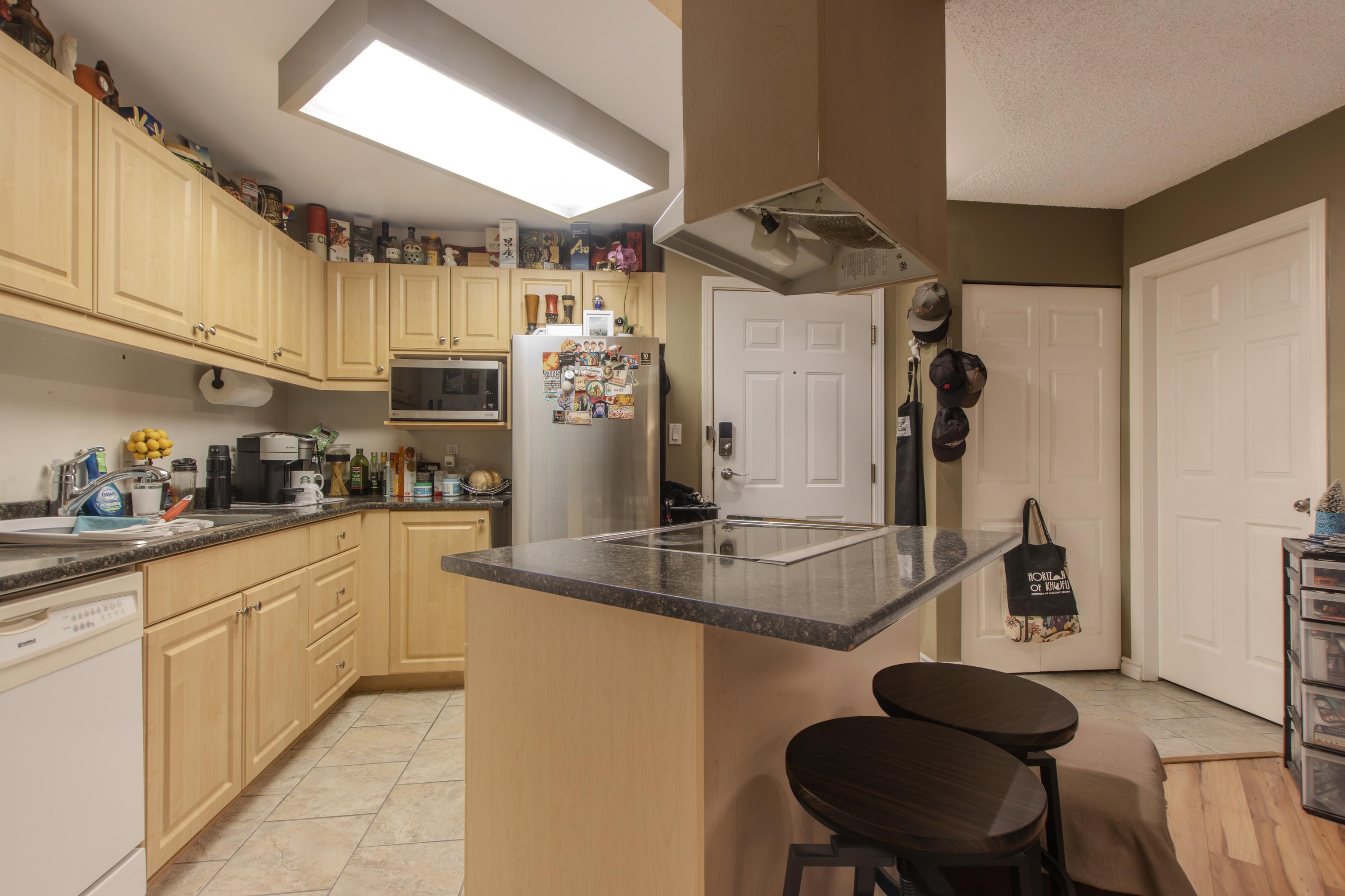 B109 40120 WILLOW CRESCENT, R3073769, BC,