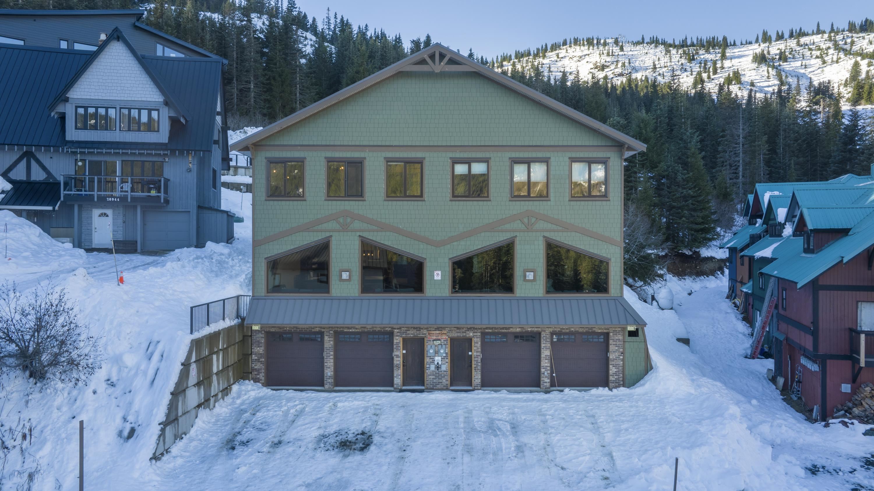 MLS® listing #R3073892 for sale located at #1 20942 SNOWFLAKE CRESCENT