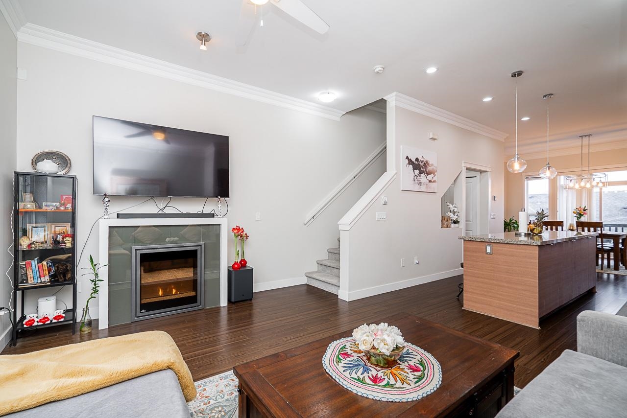 37 2955 156 STREET, R3073917, BC,