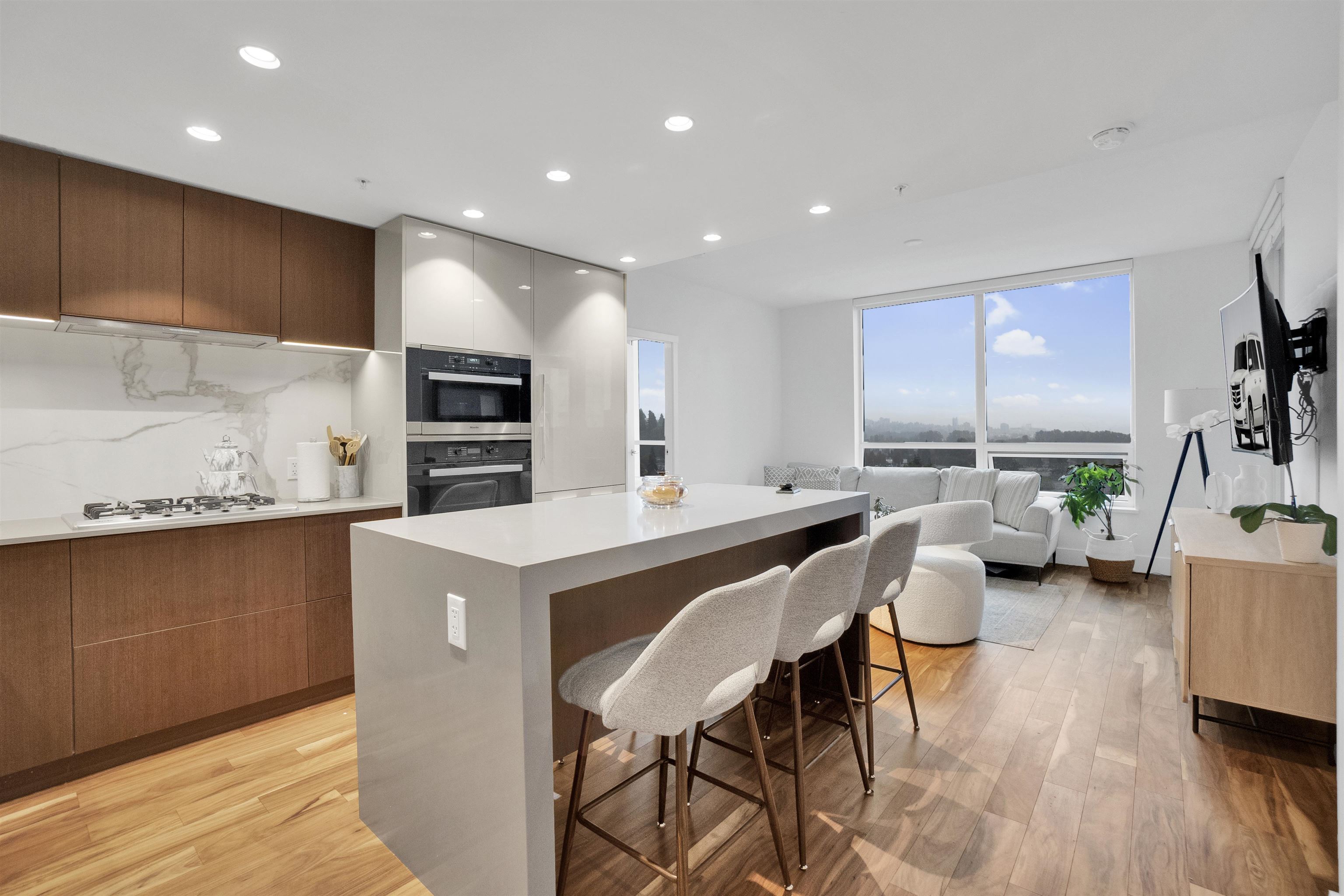 MLS® listing #R3073993 for sale located at 1302 1675 LIONS GATE LANE