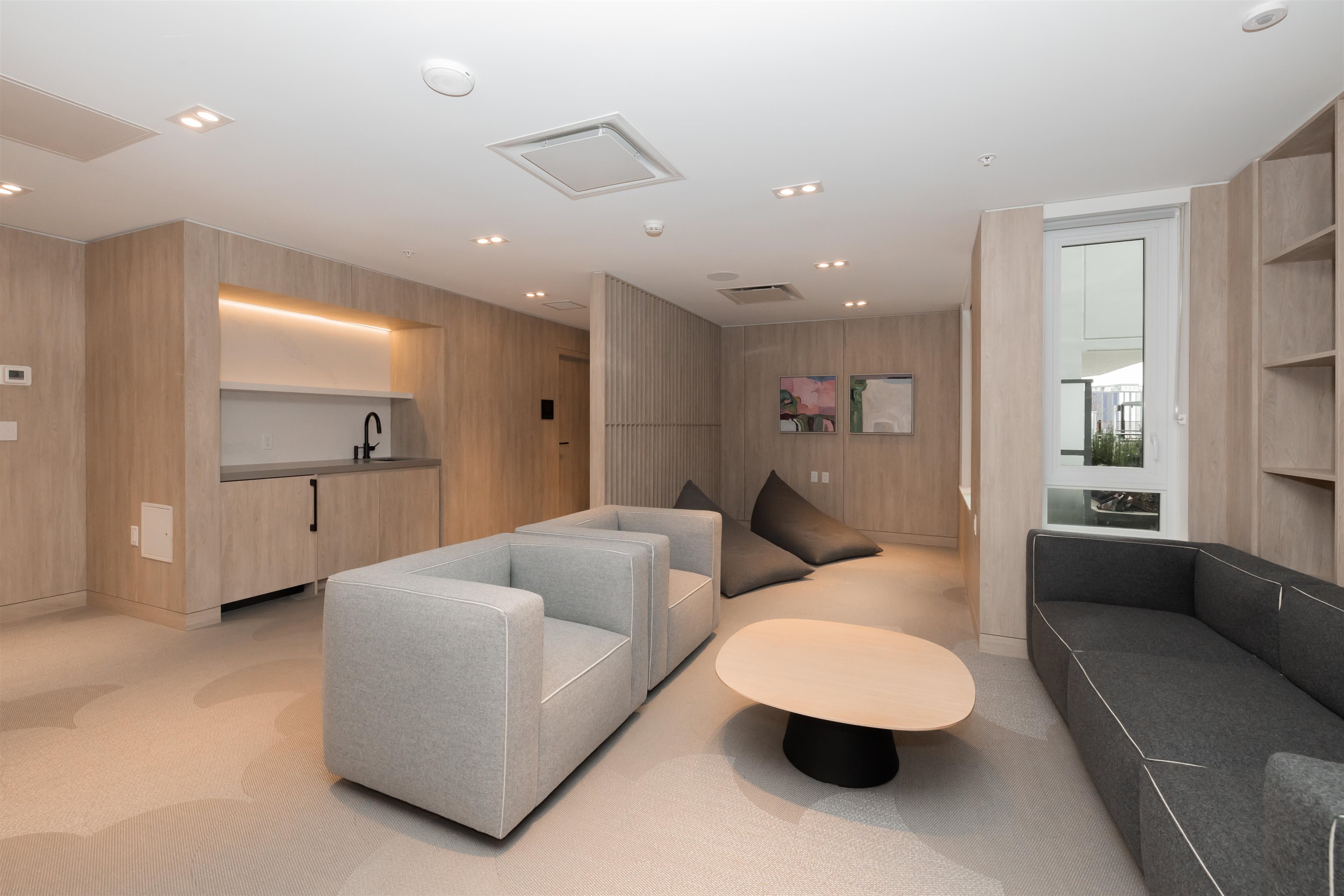 802 6200 MINORU BOULEVARD, R3074022, BC,