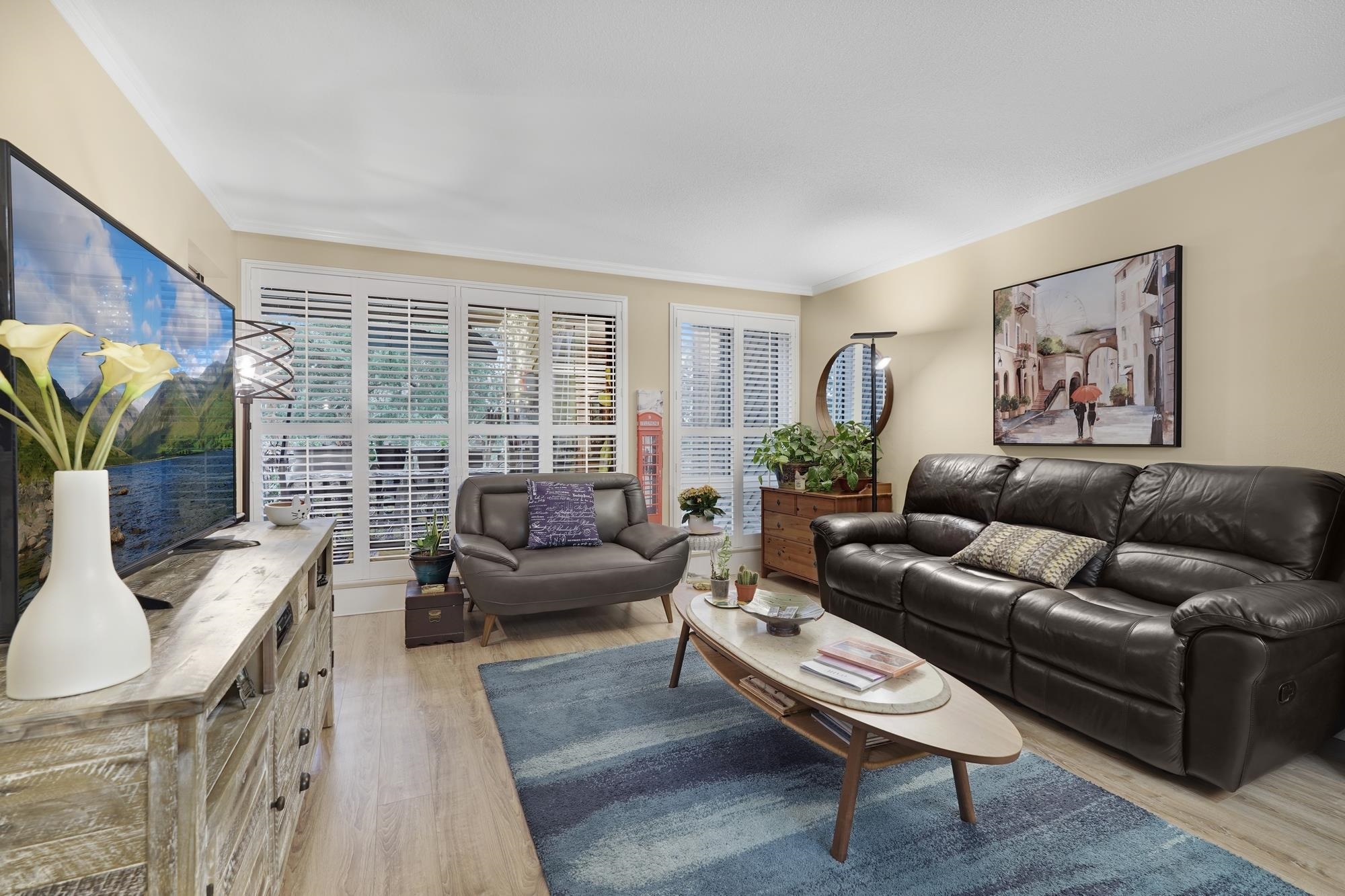 202 9300 GLENACRES DRIVE, R3074117, BC,