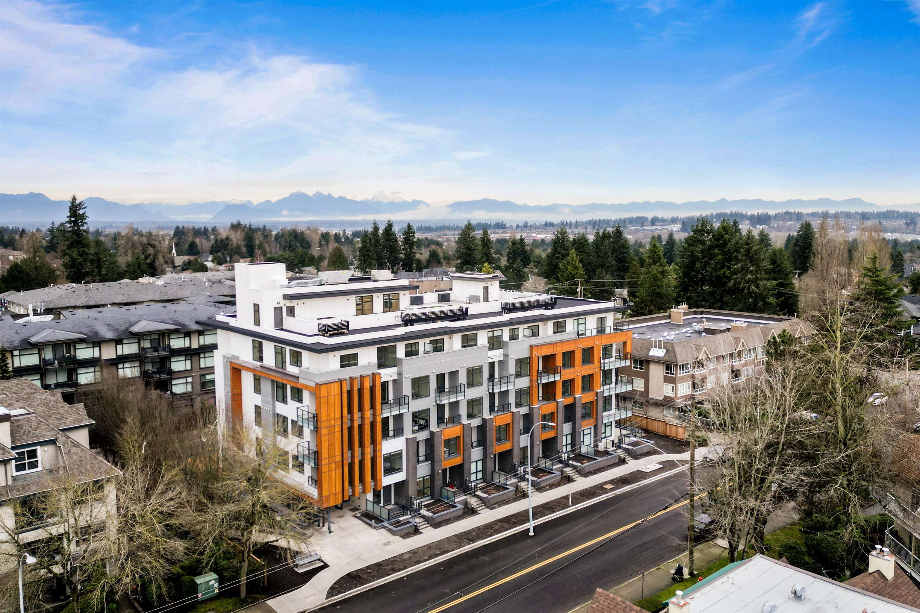 MLS® listing #R3074166 for sale located at 201 15353 17 AVENUE