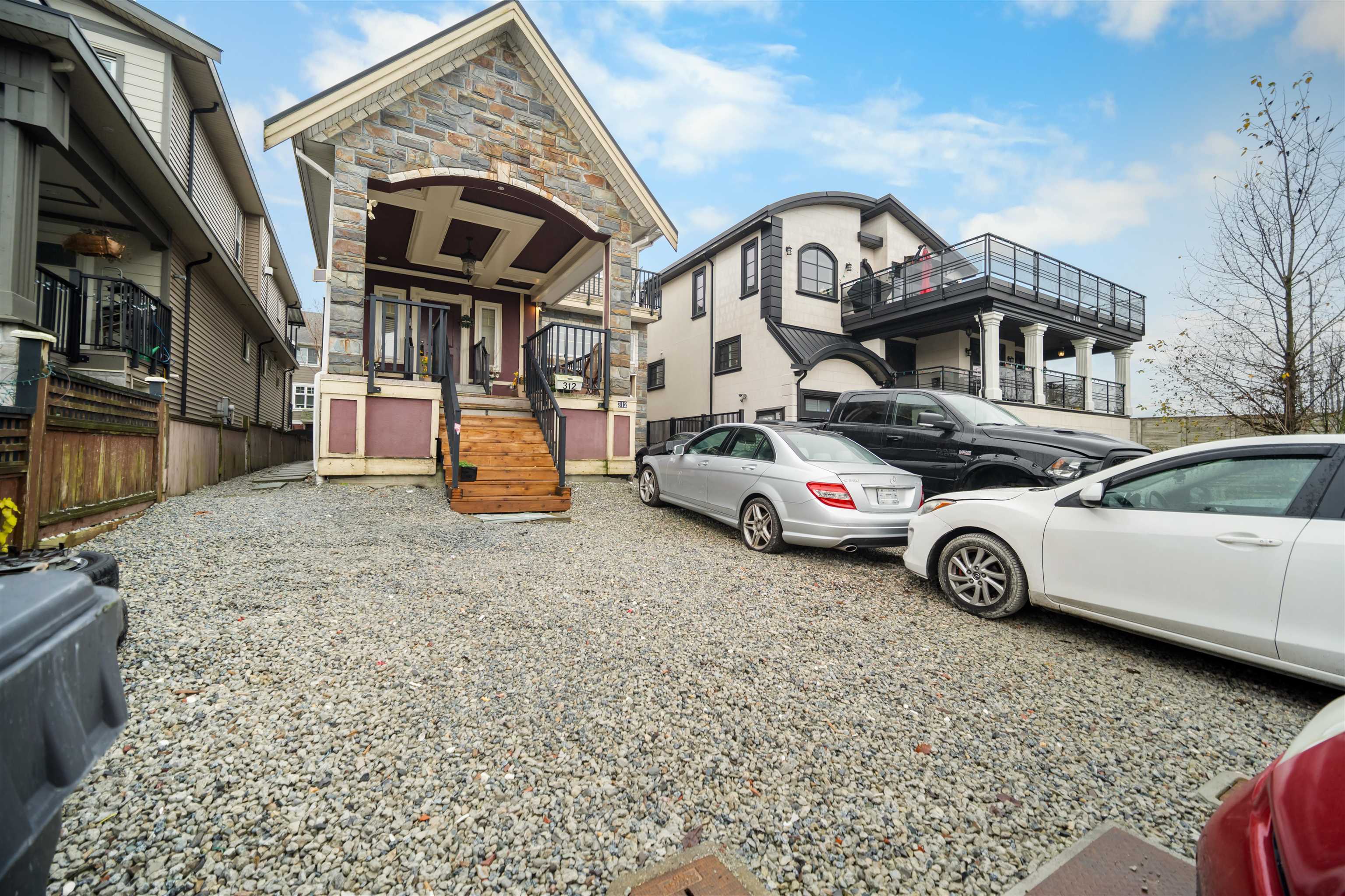 312 JARDINE STREET, New Westminster BC V3M 5M5, R3074202, BC,