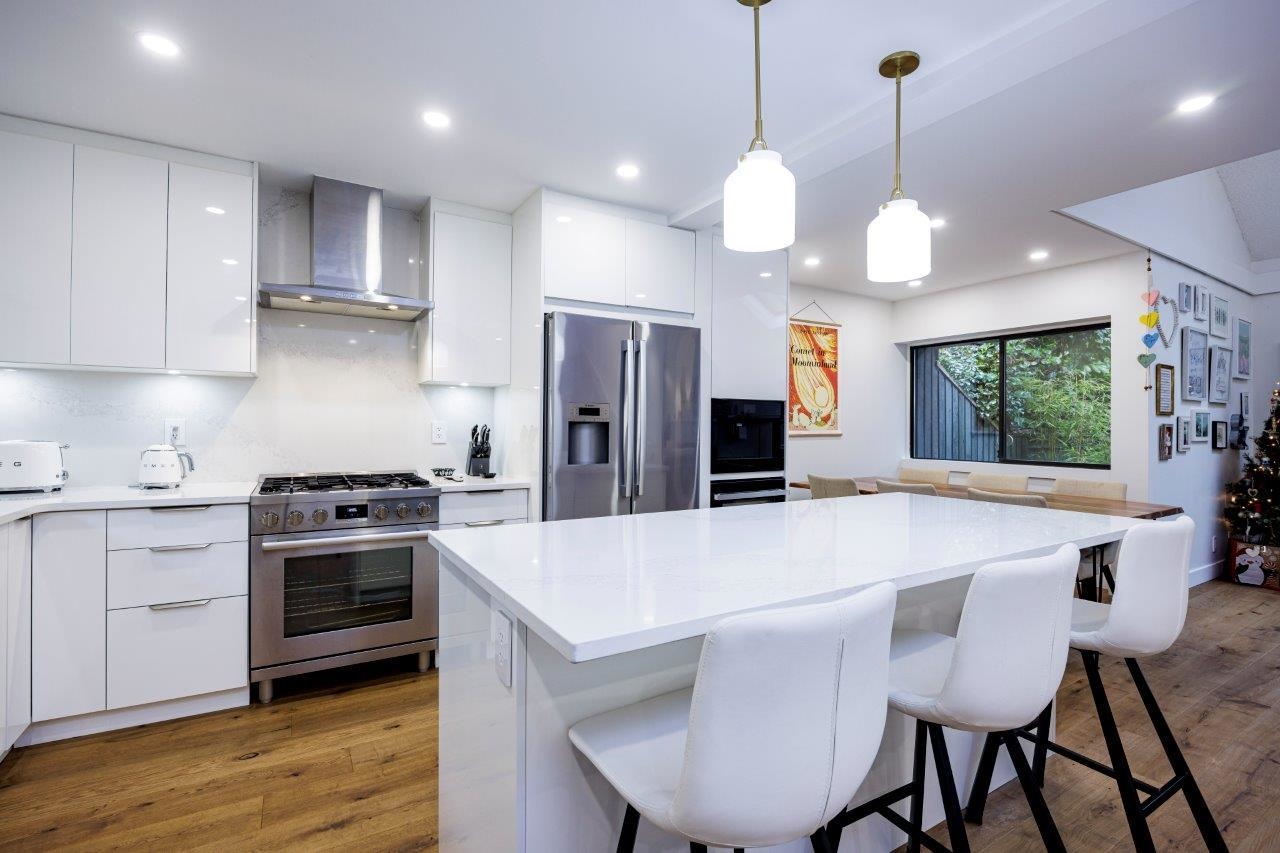 209 4001 MT SEYMOUR PARKWAY, R3074213, BC,