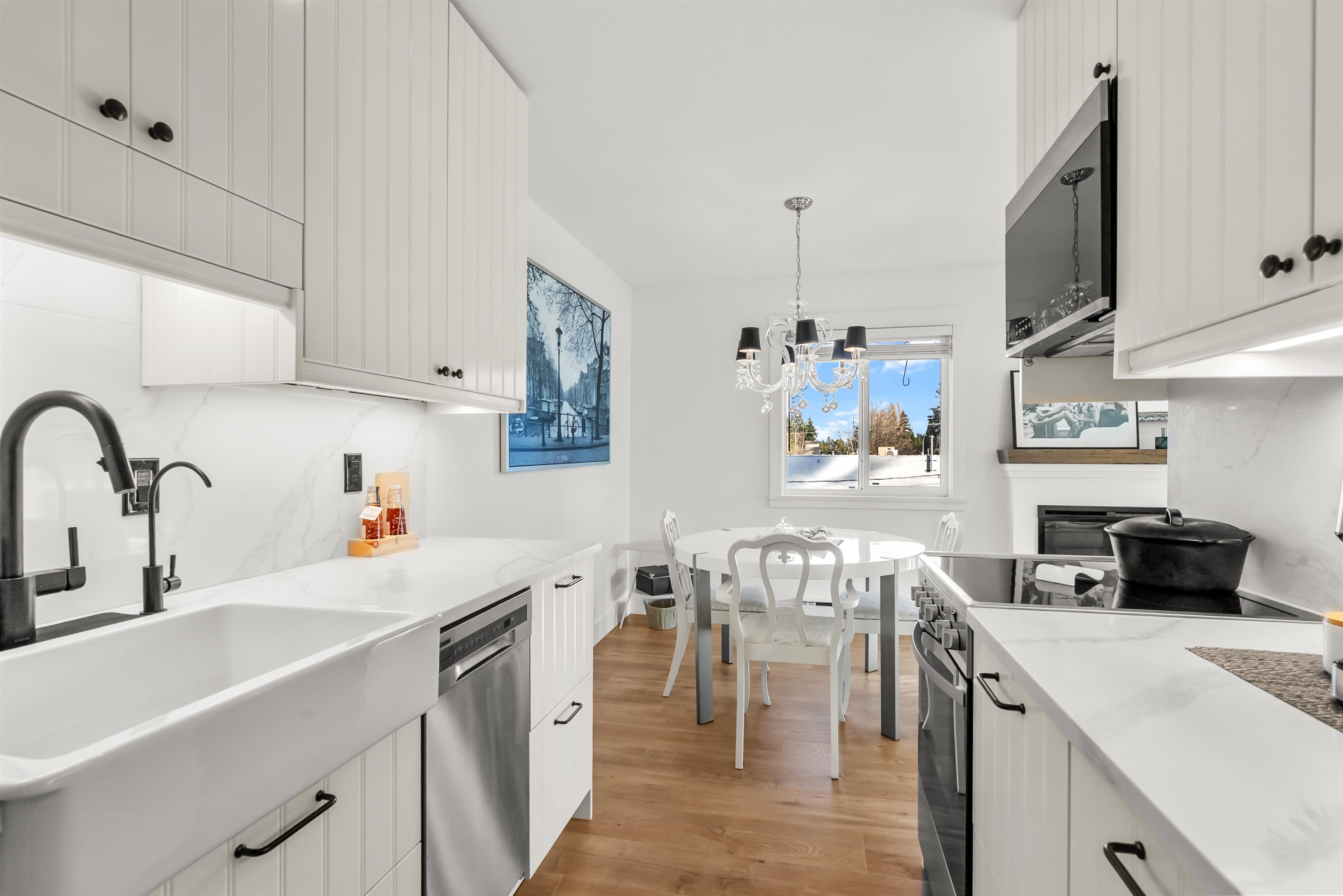 204 5553 16 AVENUE, R3074259, BC,