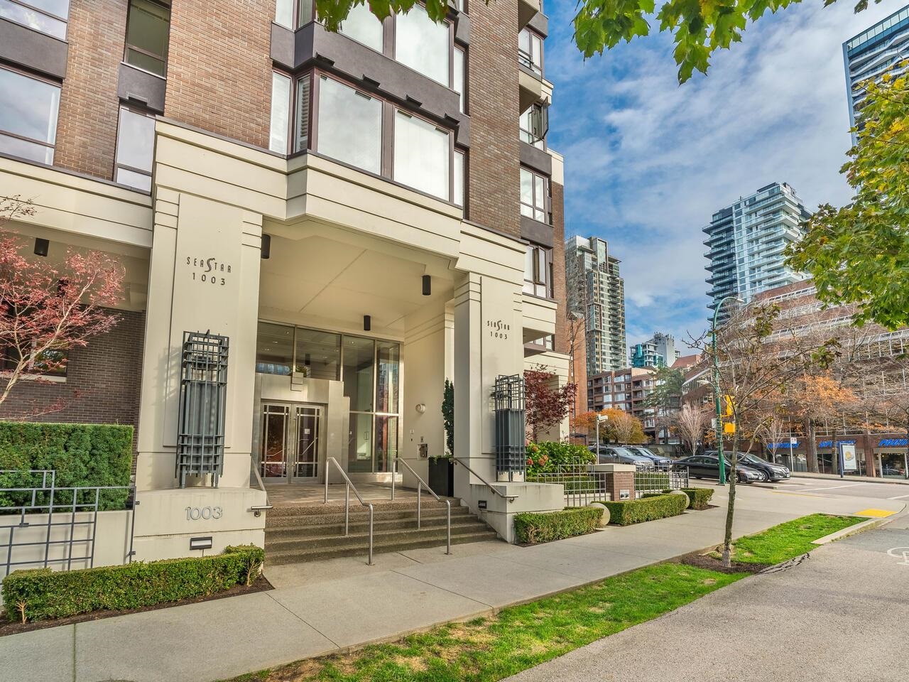 1407 1003 PACIFIC STREET, R3074385, BC,