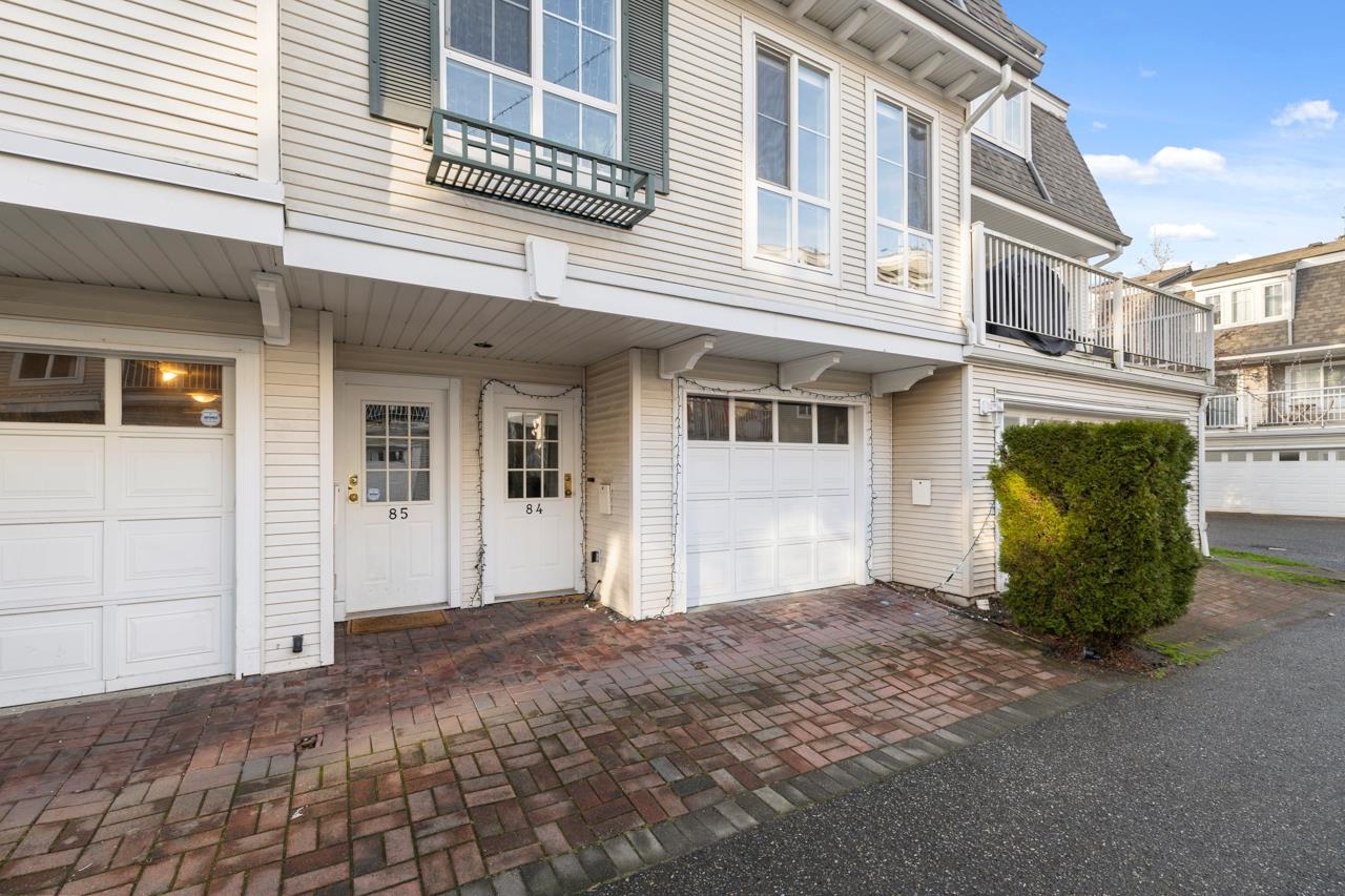 84 8930 WALNUT GROVE DRIVE, R3074576, BC,