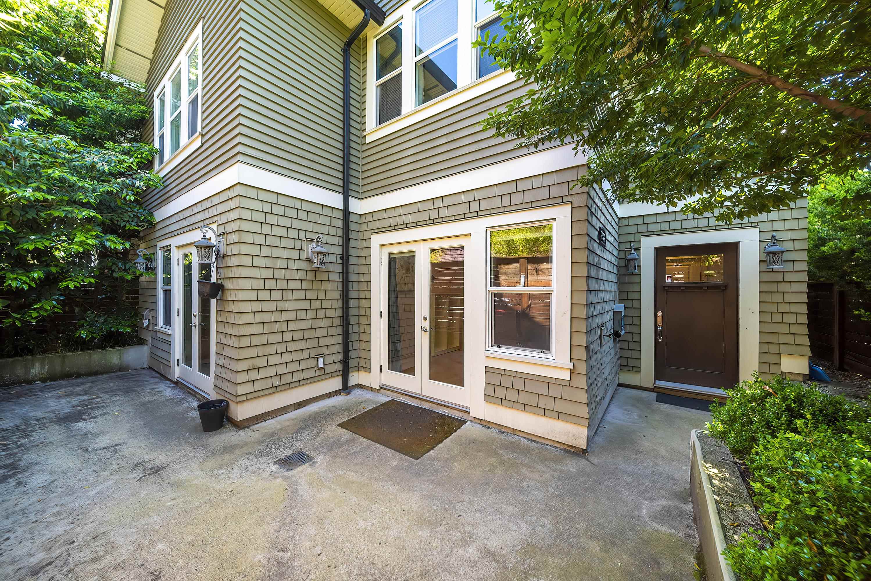 2388 MACDONALD STREET, Vancouver BC V6K 3Y8, R3074618, BC,