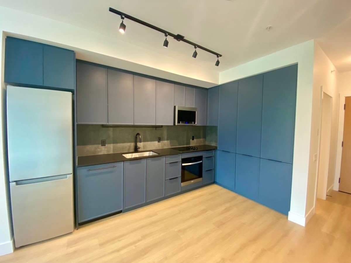 3075 MURRAY STREET, Port Moody BC V3H 0N9, R3074768, BC,