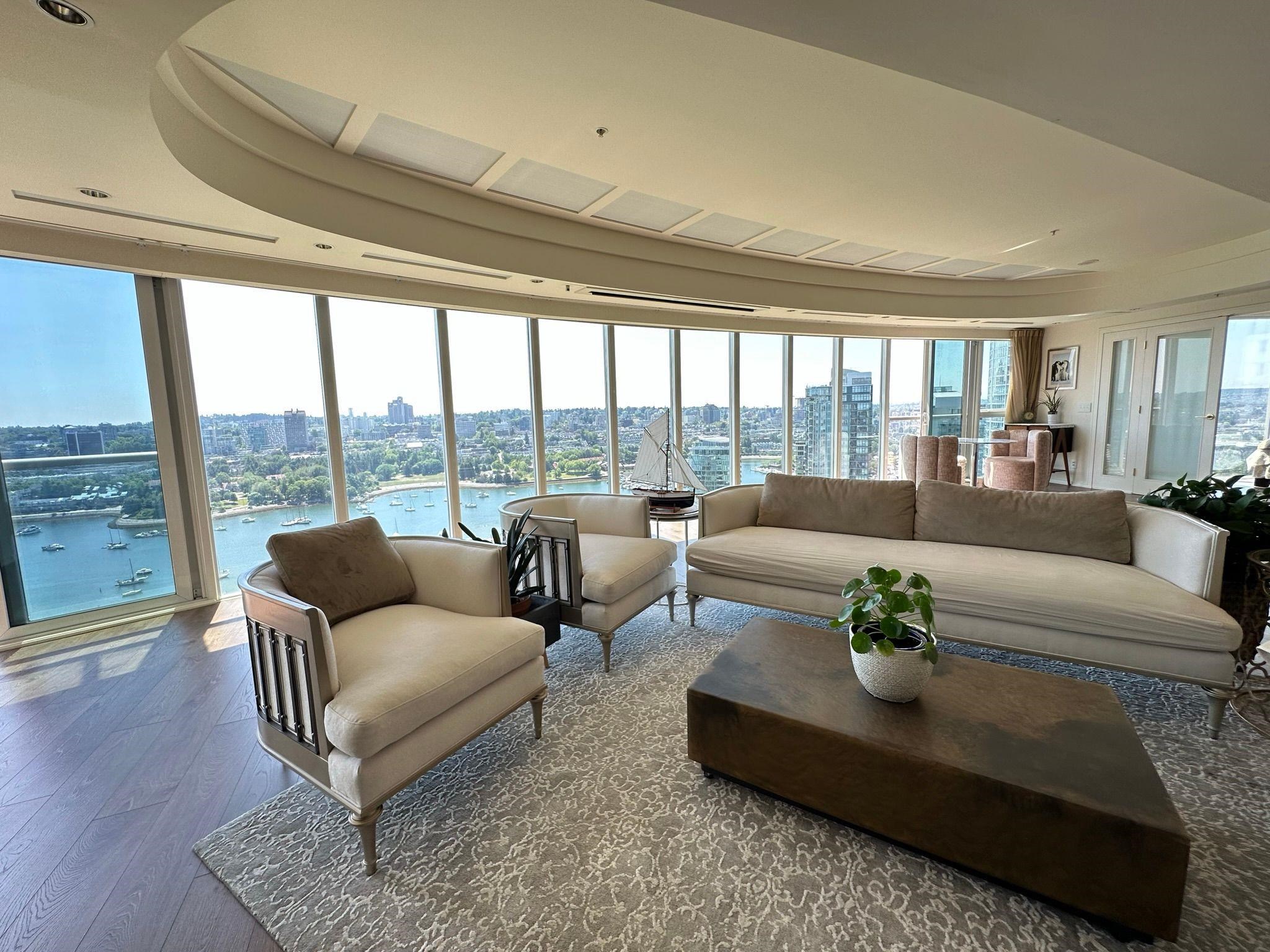 MLS® listing #R3074774 for sale located at 3002 388 DRAKE STREET