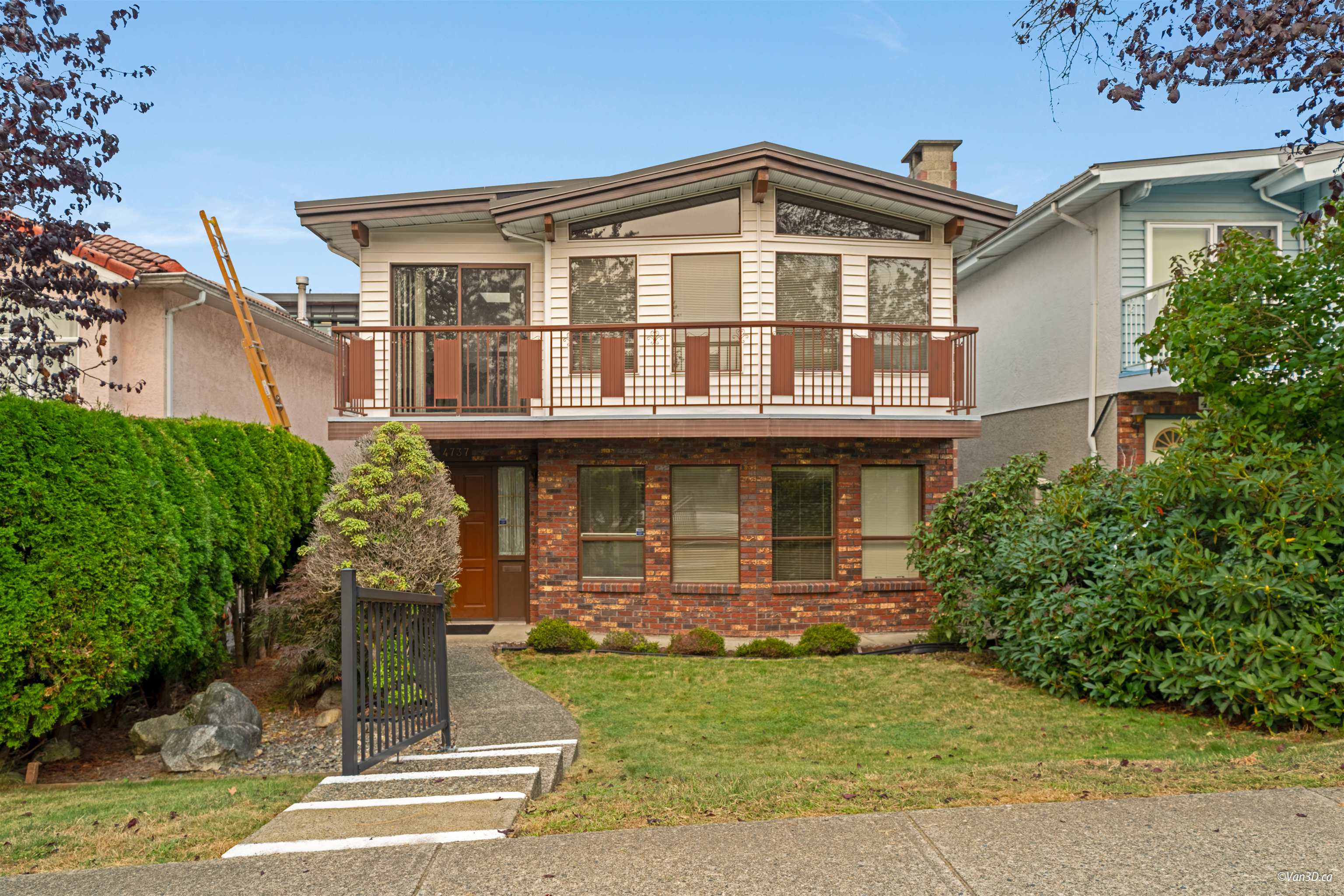 4737 PENDER STREET, Burnaby BC V5C 2N4, R3074801, BC,