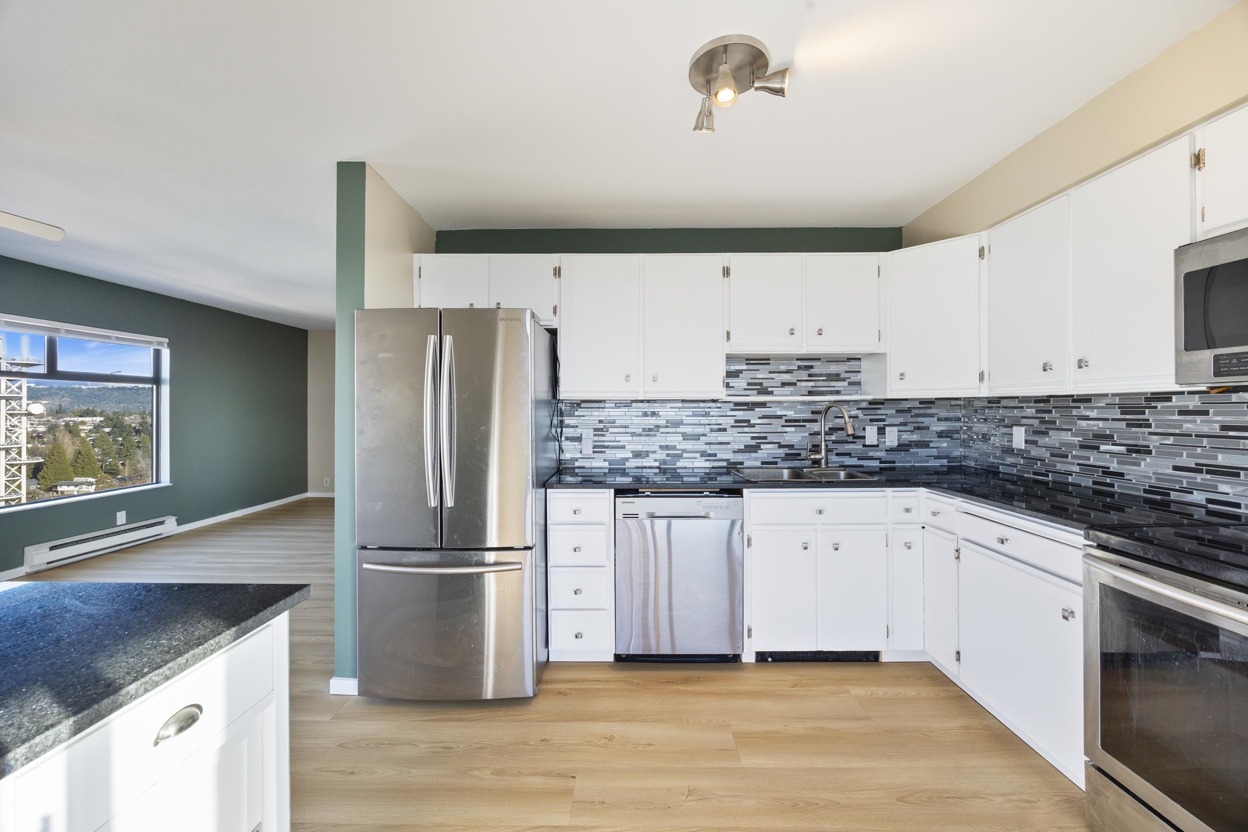 1601 615 BELMONT STREET, R3075017, BC,