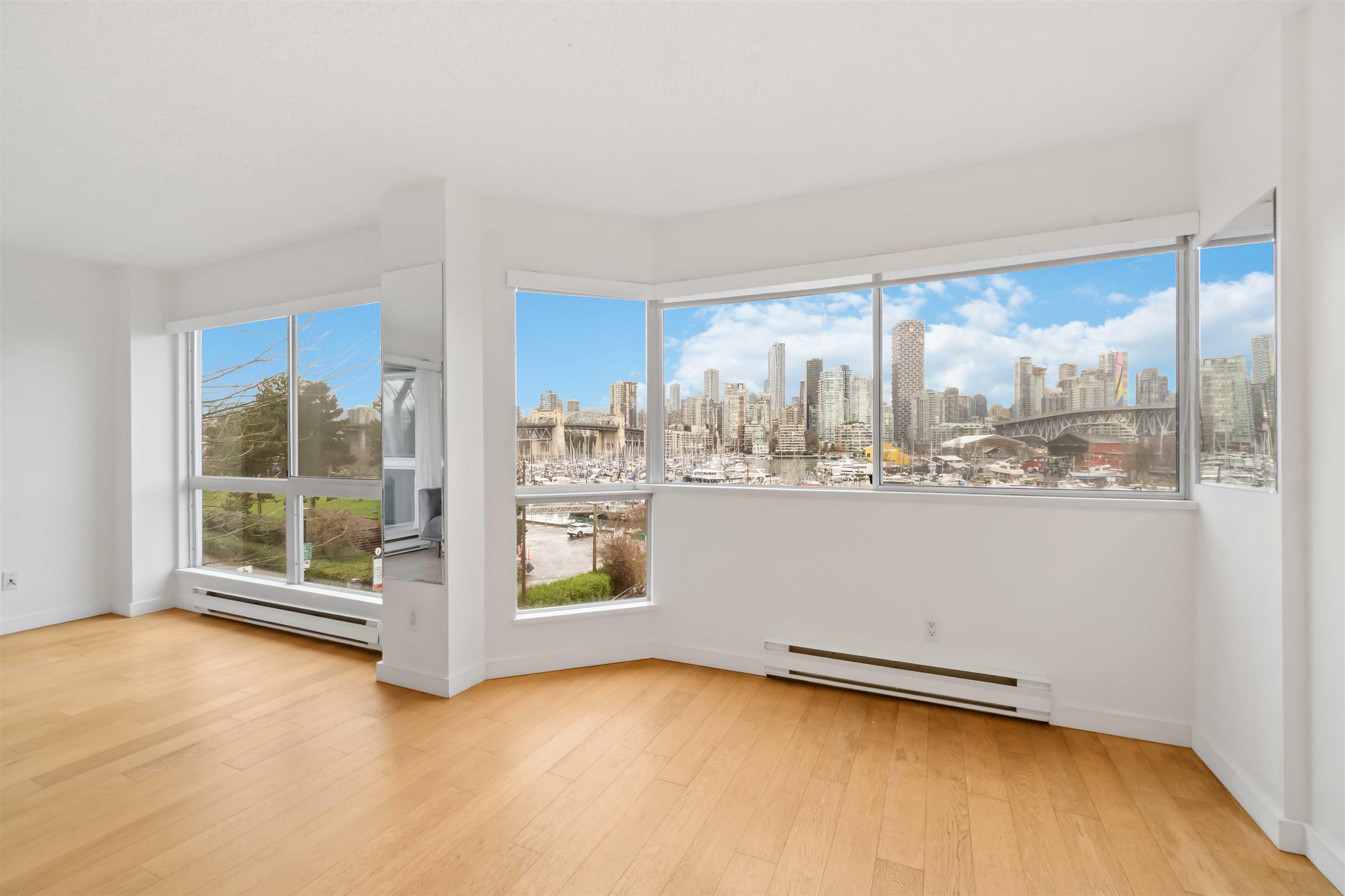 MLS® listing #R3075054 for sale located at 406 1510 1ST AVENUE