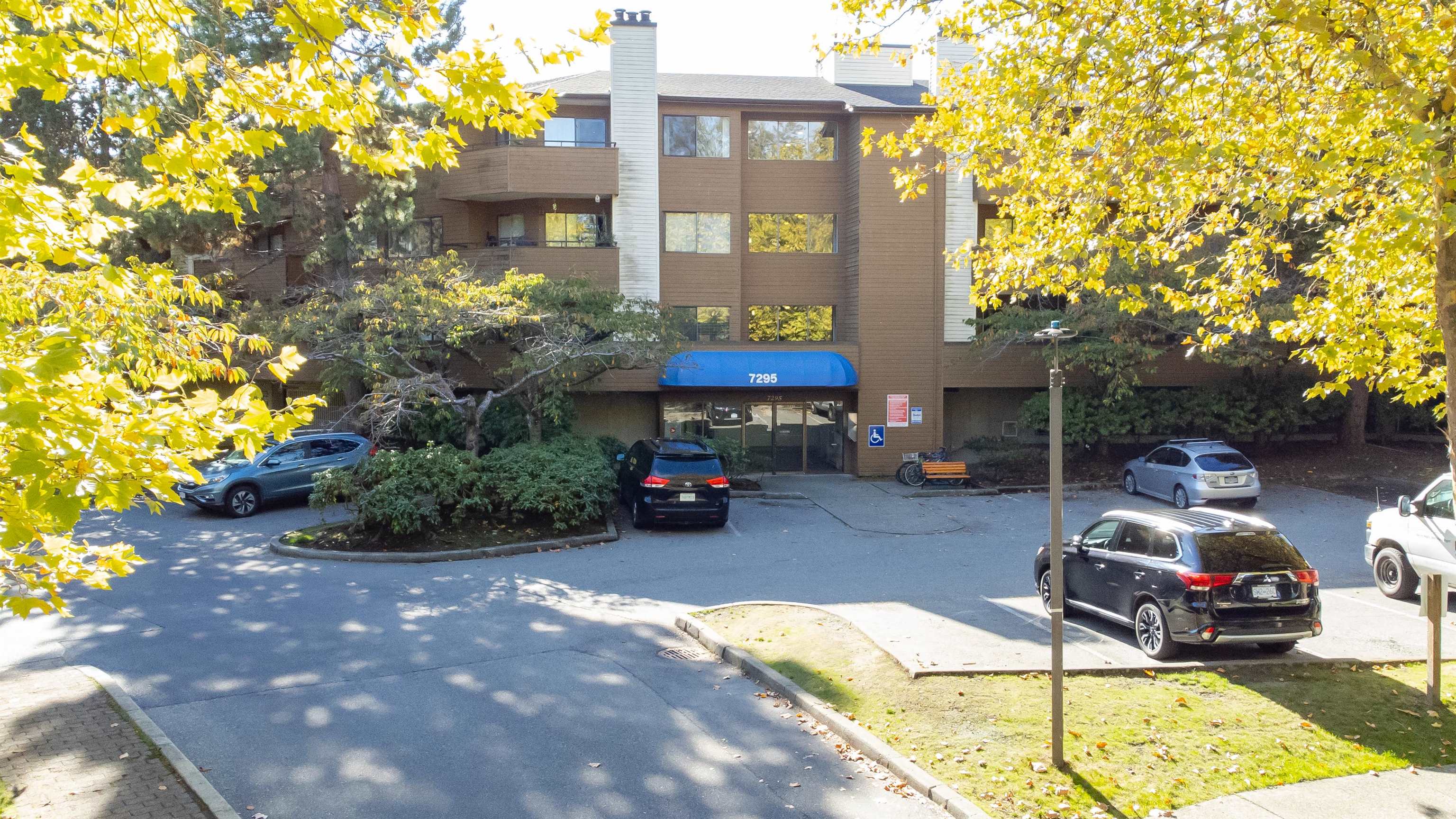 324 7295 MOFFATT ROAD, R3075095, BC,