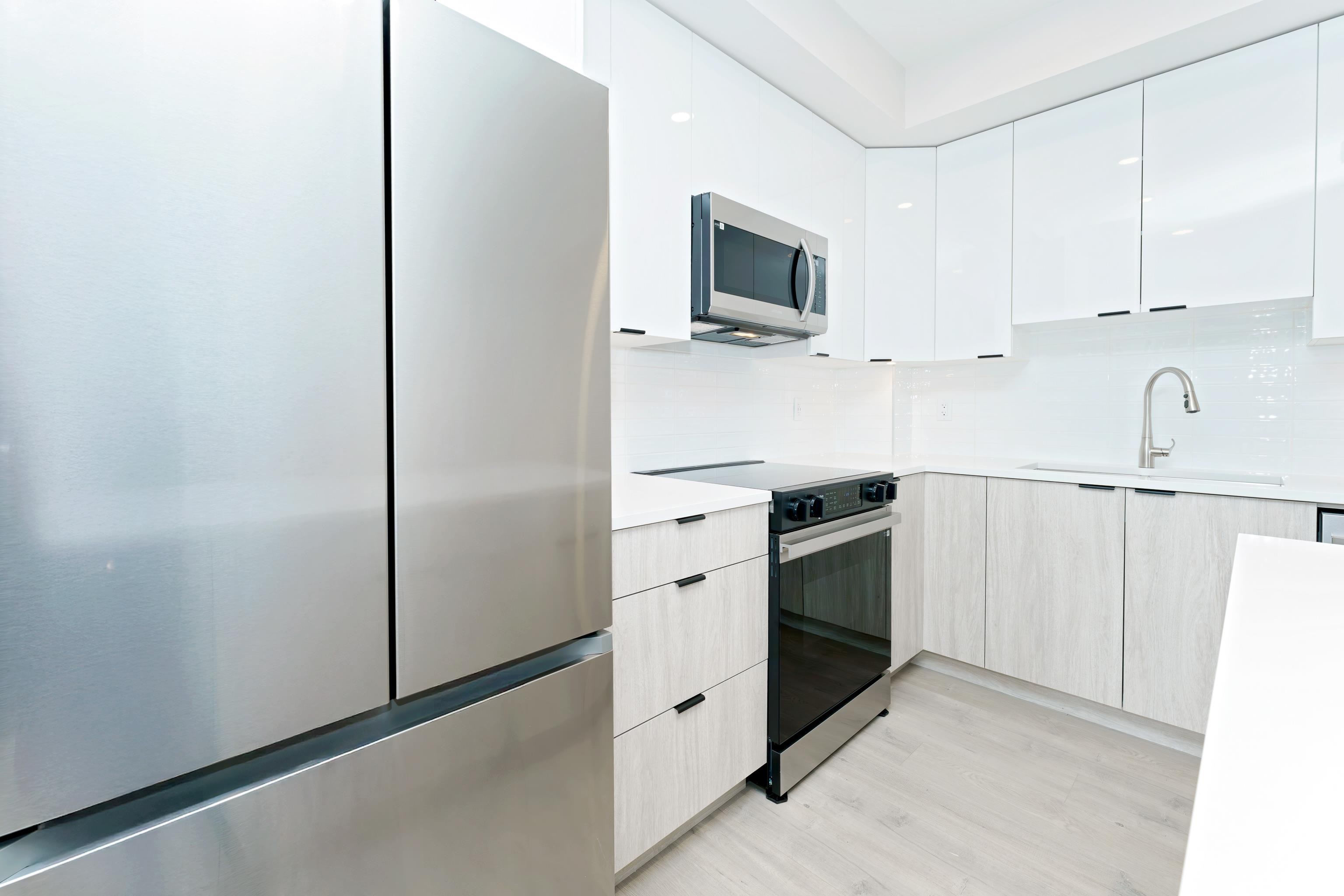 322 13458 95 AVENUE, R3075129, BC,