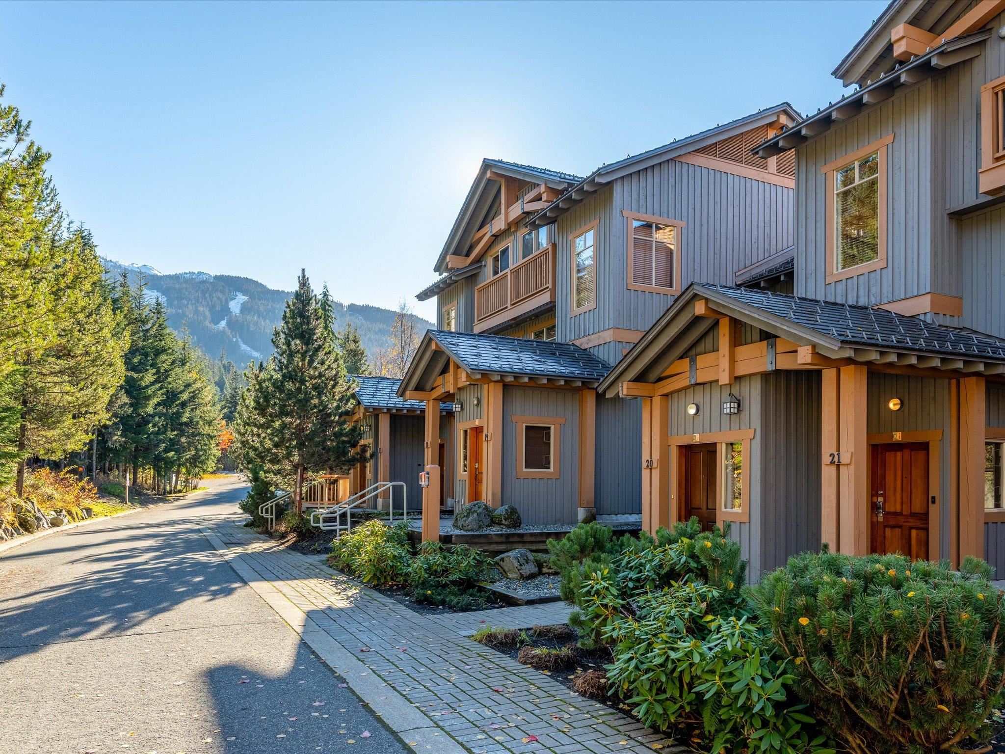 4 2301 TALUSWOOD PLACE, R3075153, BC,