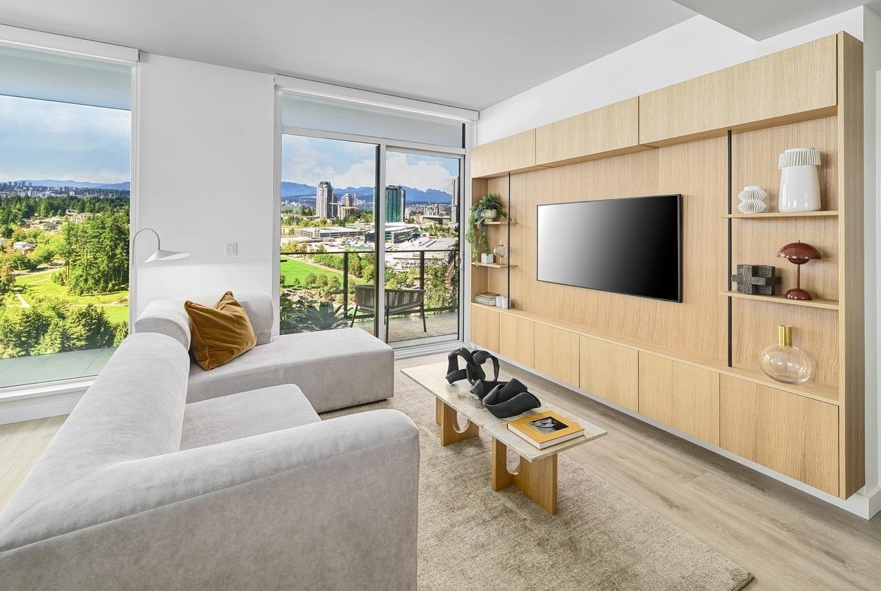 9F 13573 98A AVENUE, R3075186, BC,