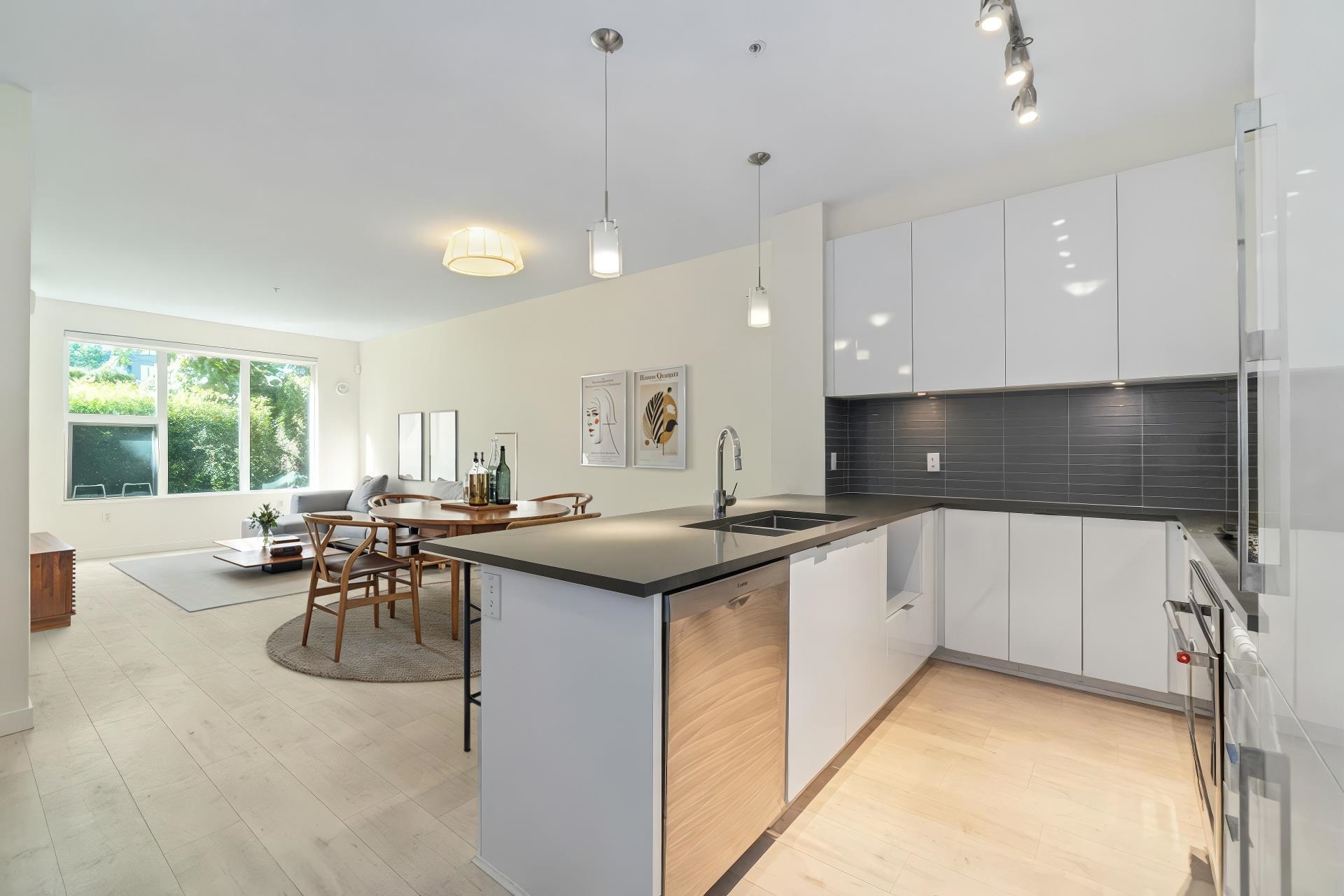 MLS® listing #R3075188 for sale located at 106 9388 TOMICKI AVENUE