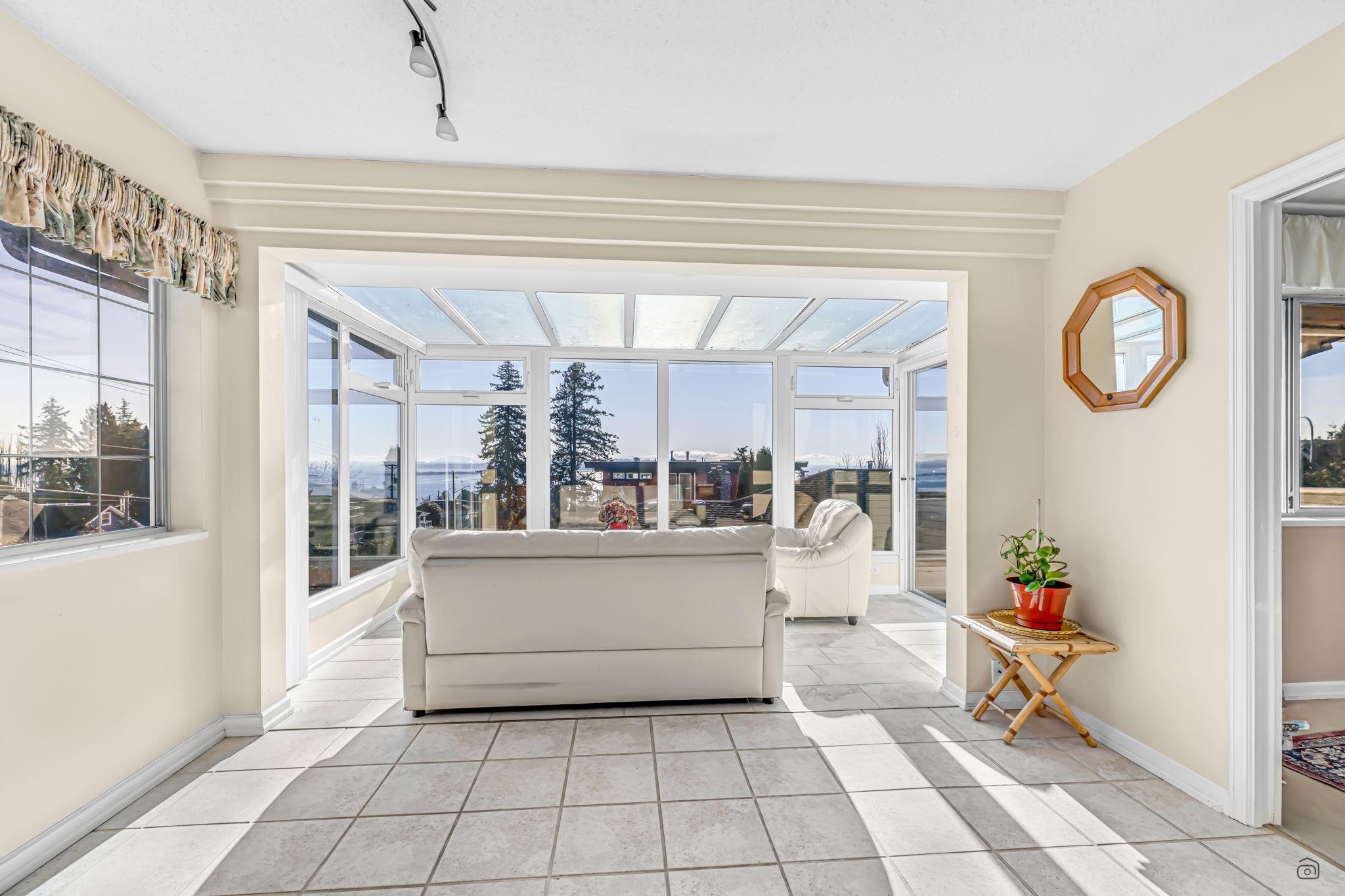 1191 FINLAY STREET, White Rock BC V4B 4K9, R3075306, BC,