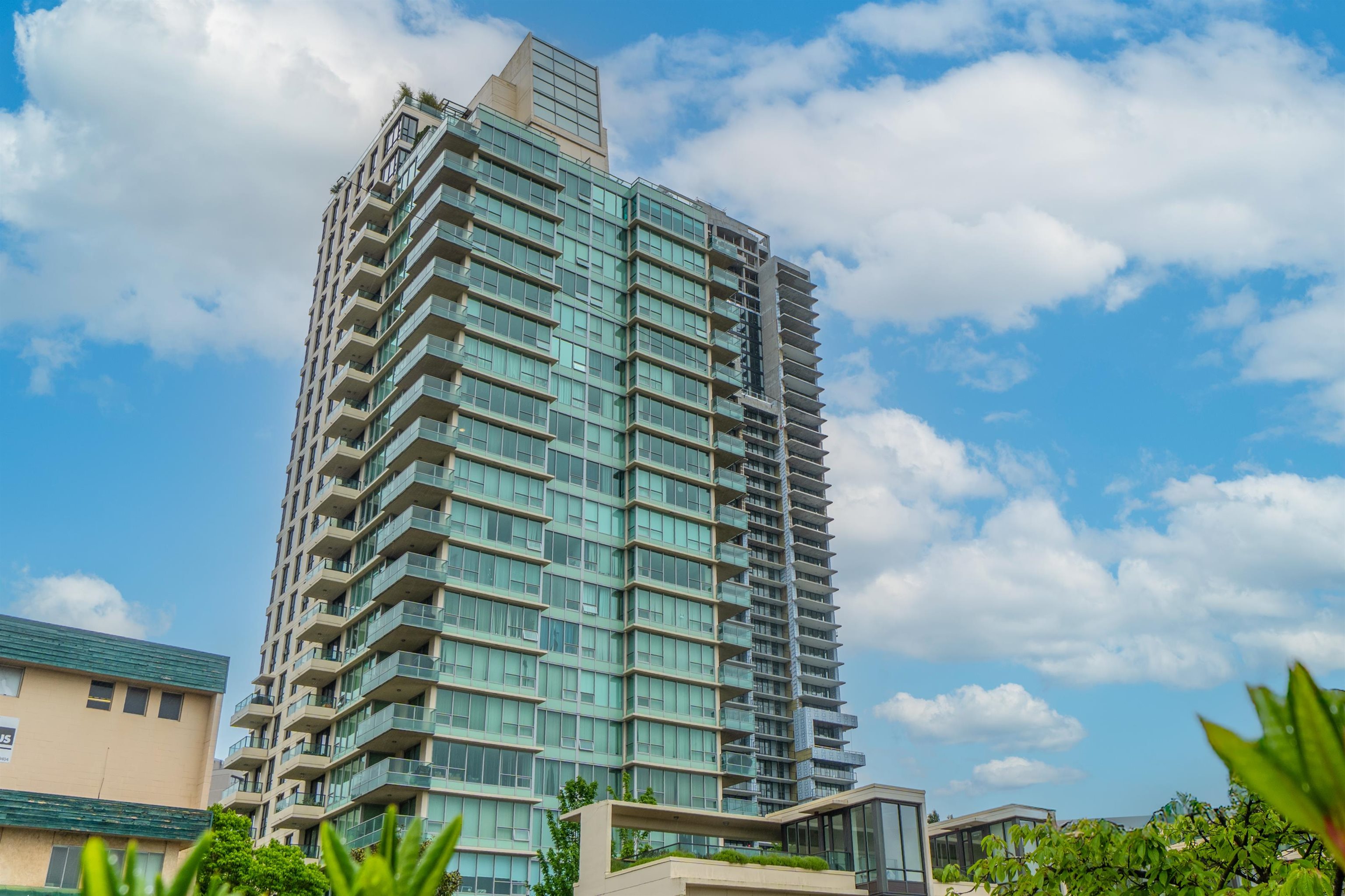 1901 2200 DOUGLAS ROAD, R3075396, BC,