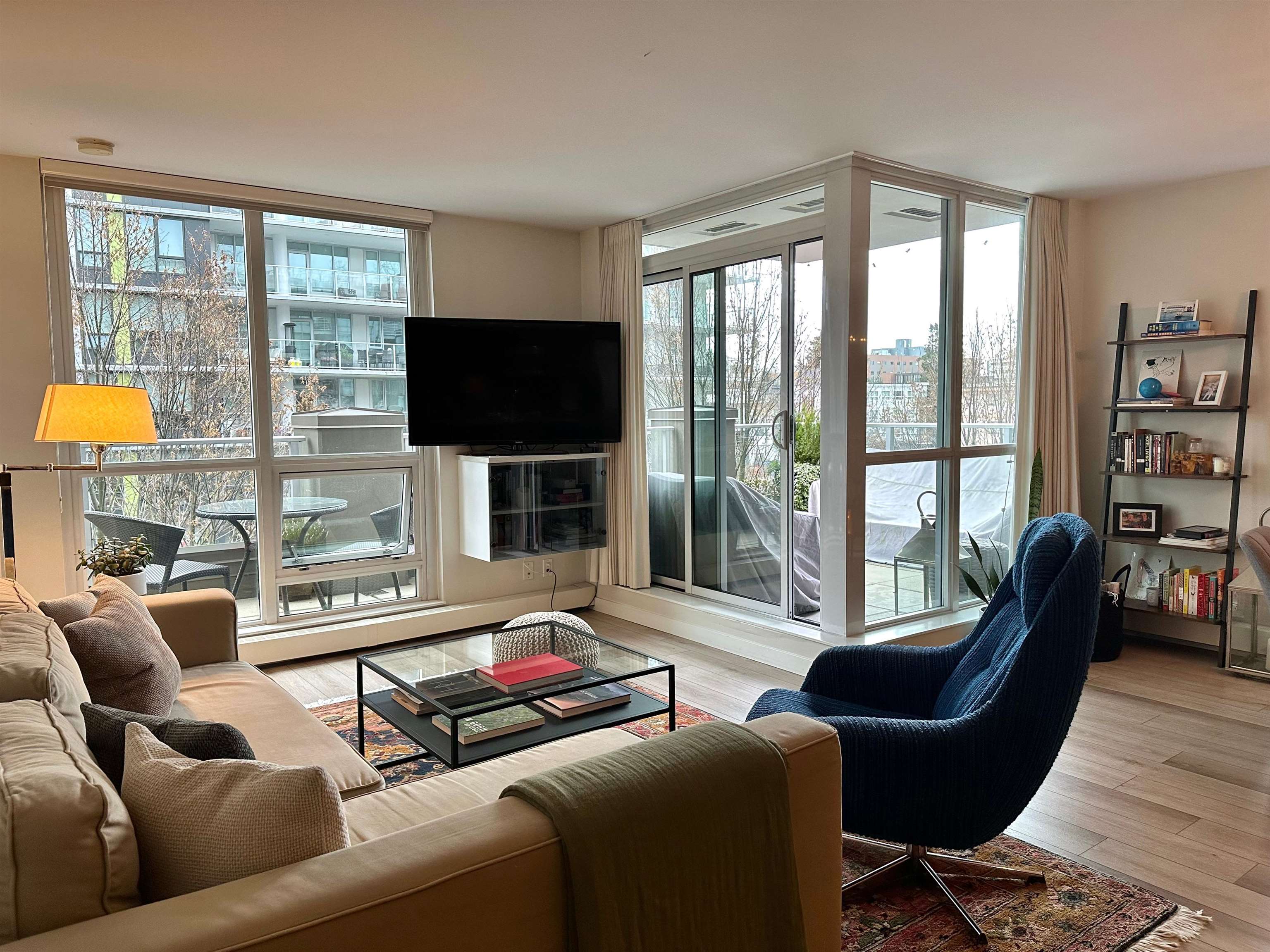 135 E 17TH STREET, Vancouver BC V7L 0C4, R3075523, BC,