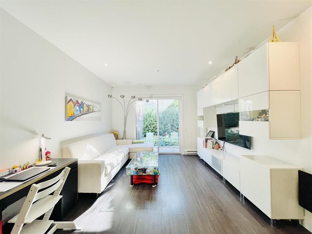 35 6868 BURLINGTON AVENUE, R3075528, BC,